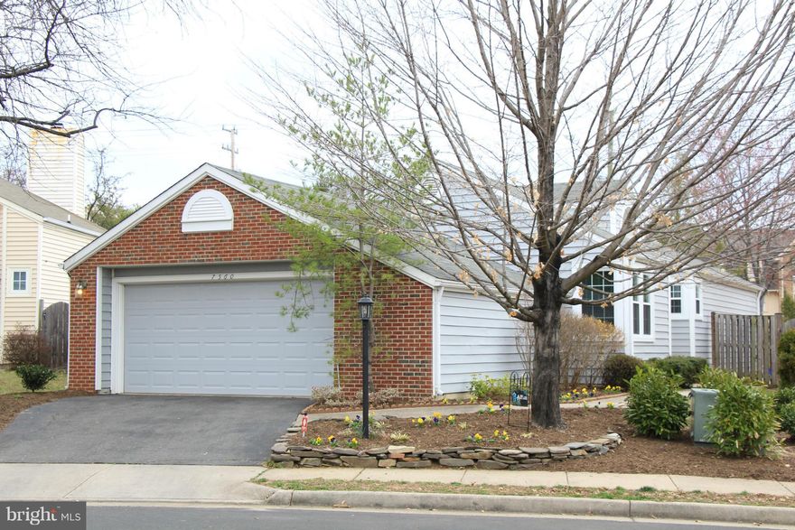 One level living in a friendly neighborhood. 2BD/2BA. Upgraded kitchen: granite,appliances. Wood floors, new deck, new windows and blinds, upgraded French doors, new garage door and storm door. Recently painted exterior and replaced fence and gate. Fios. 1 block from Metro bus, 1 mile to Metro rail. 1 block to pool,clubhouse,tennis courts,fitness center. Only a few steps to Fairfax County trails.