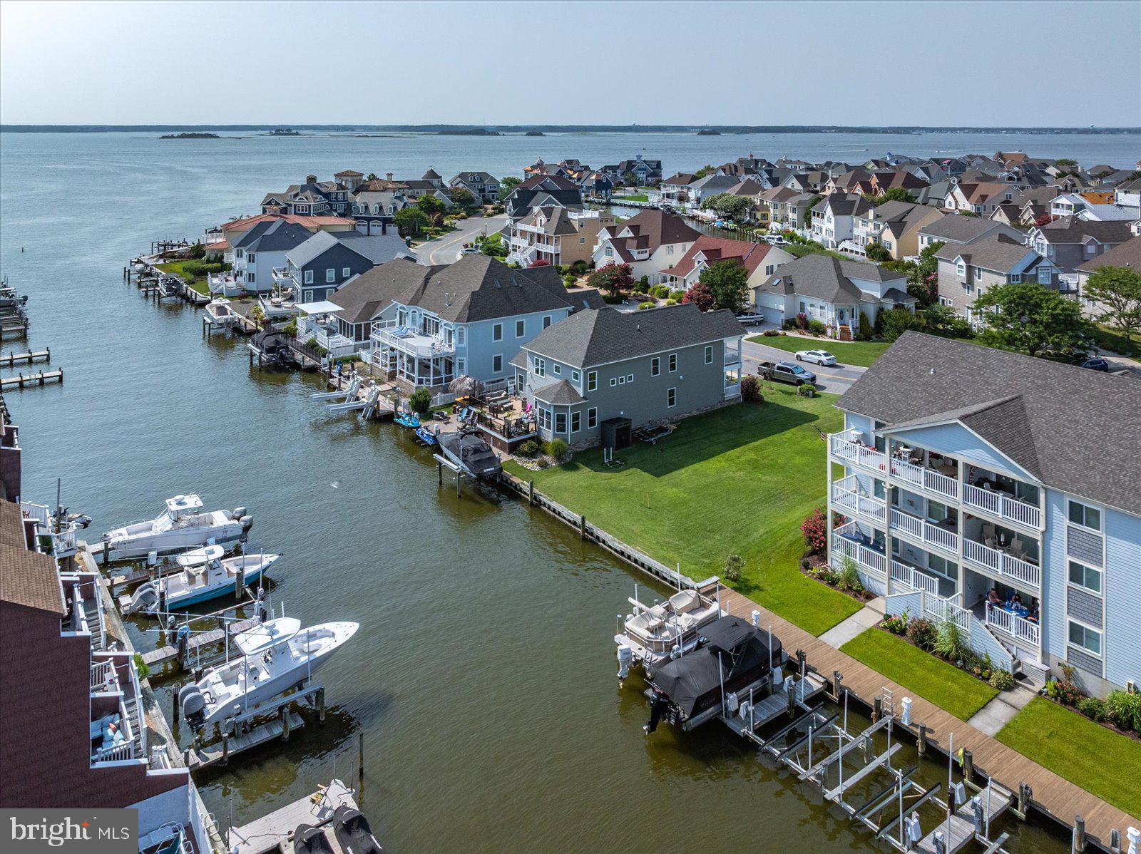 301 S HERON GULL COURT