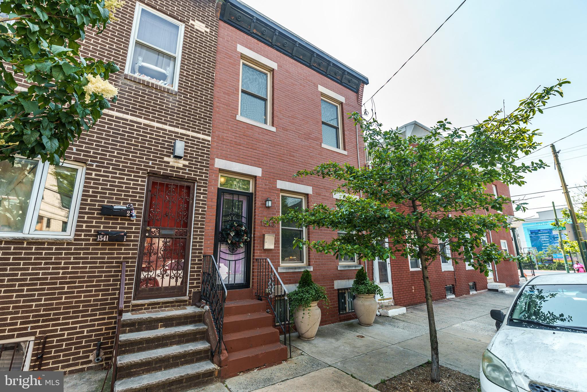 POINT BREEZE - Residential