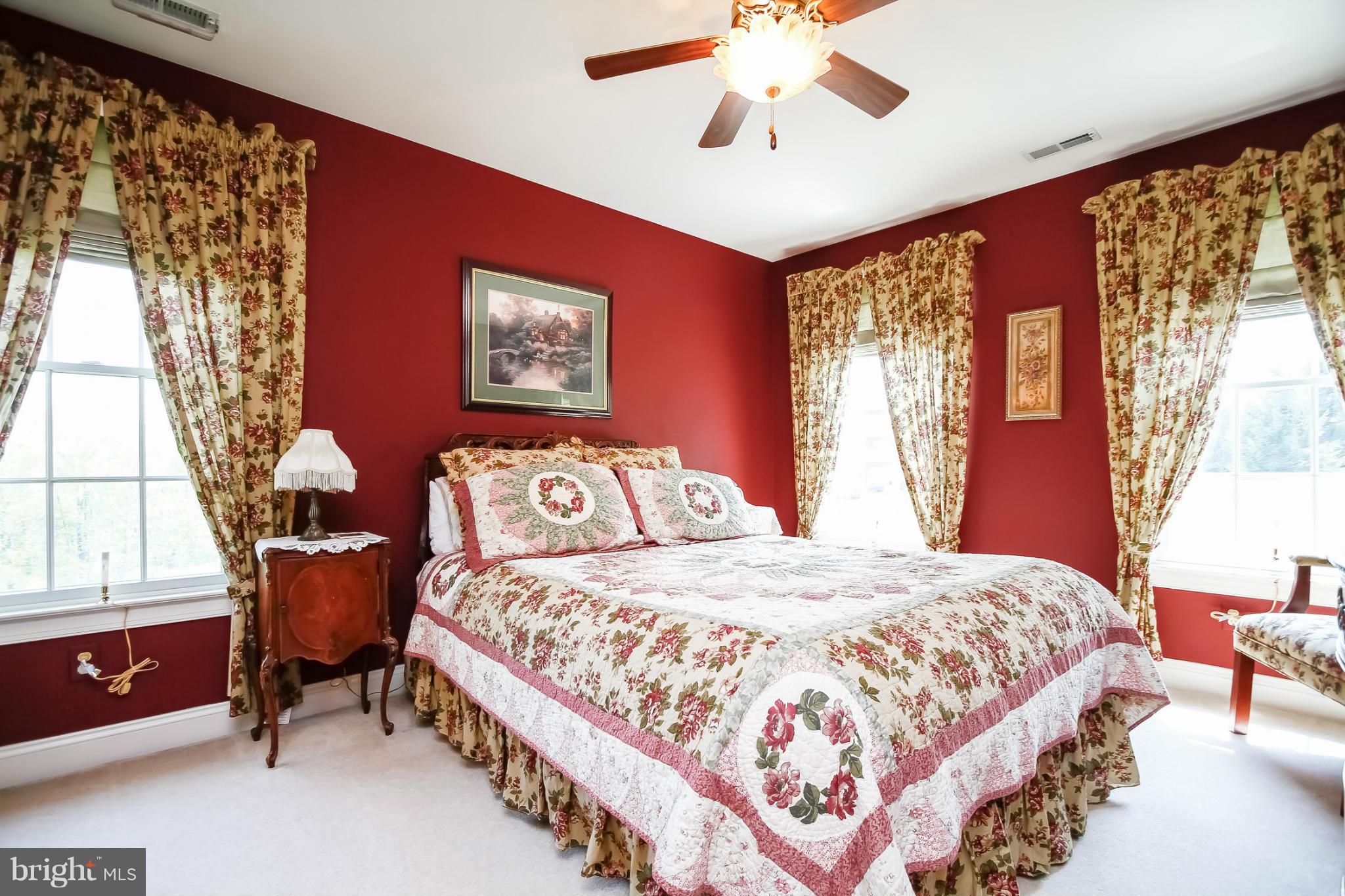 HOUCKSVILLE - Residential