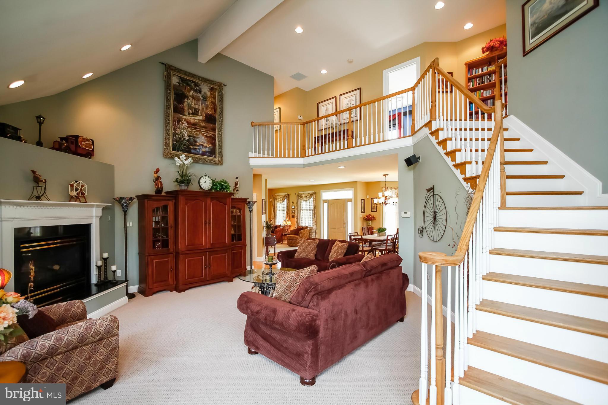 HOUCKSVILLE - Residential