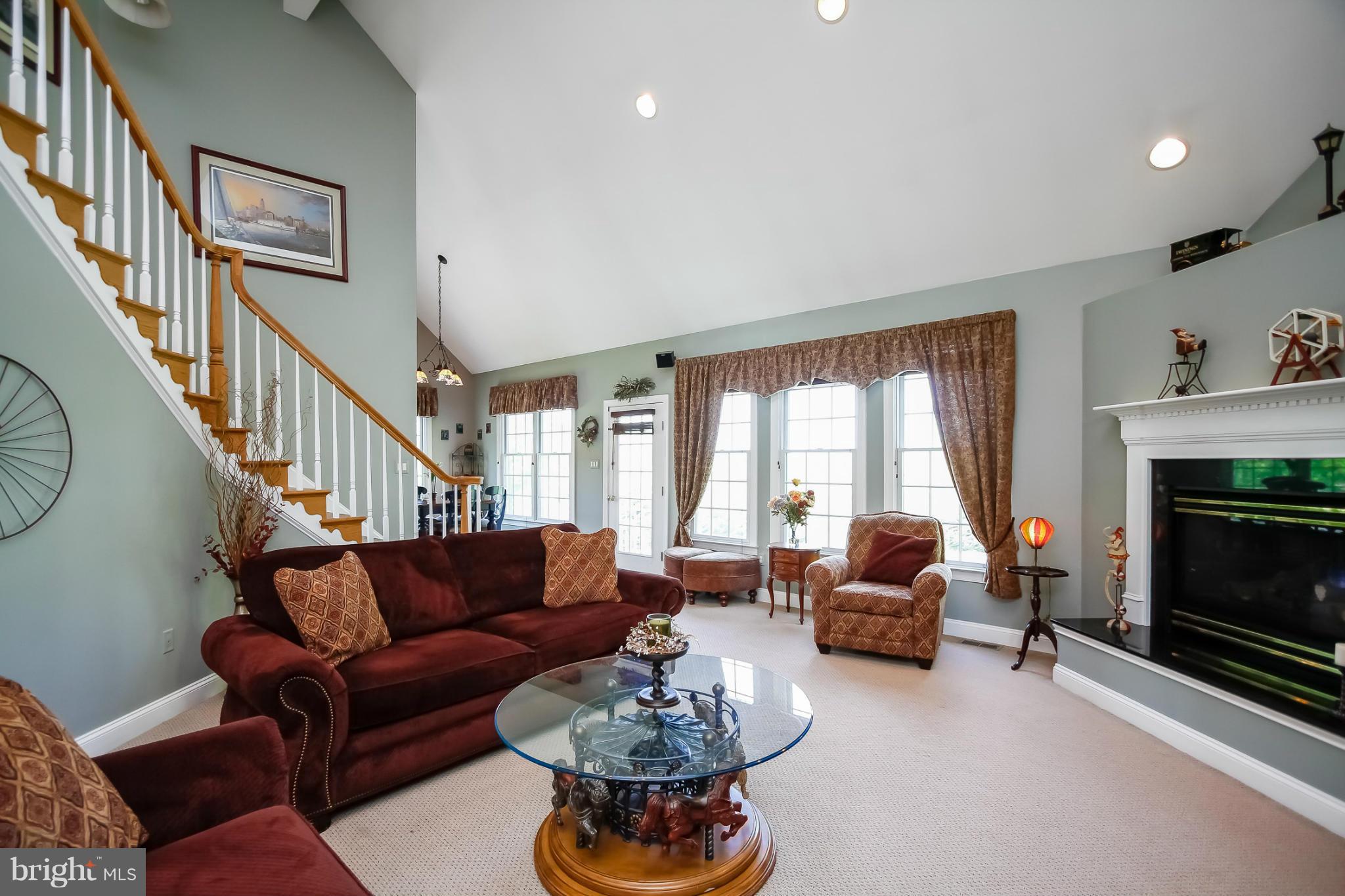 HOUCKSVILLE - Residential