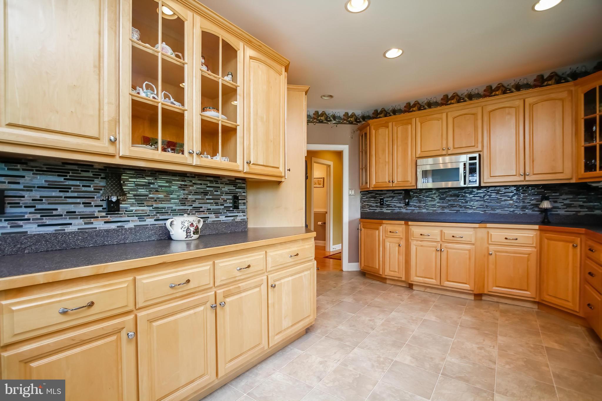 HOUCKSVILLE - Residential