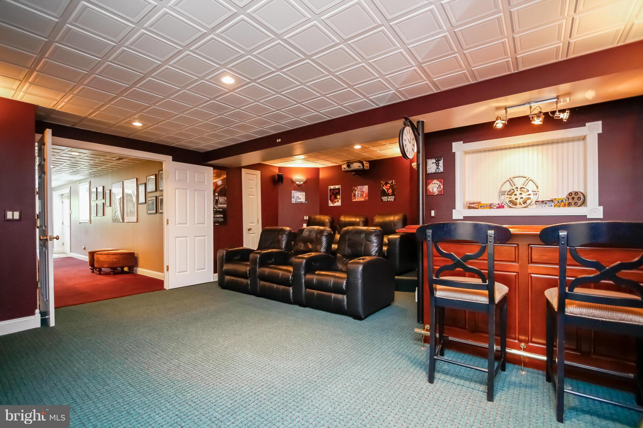 HOUCKSVILLE - Residential