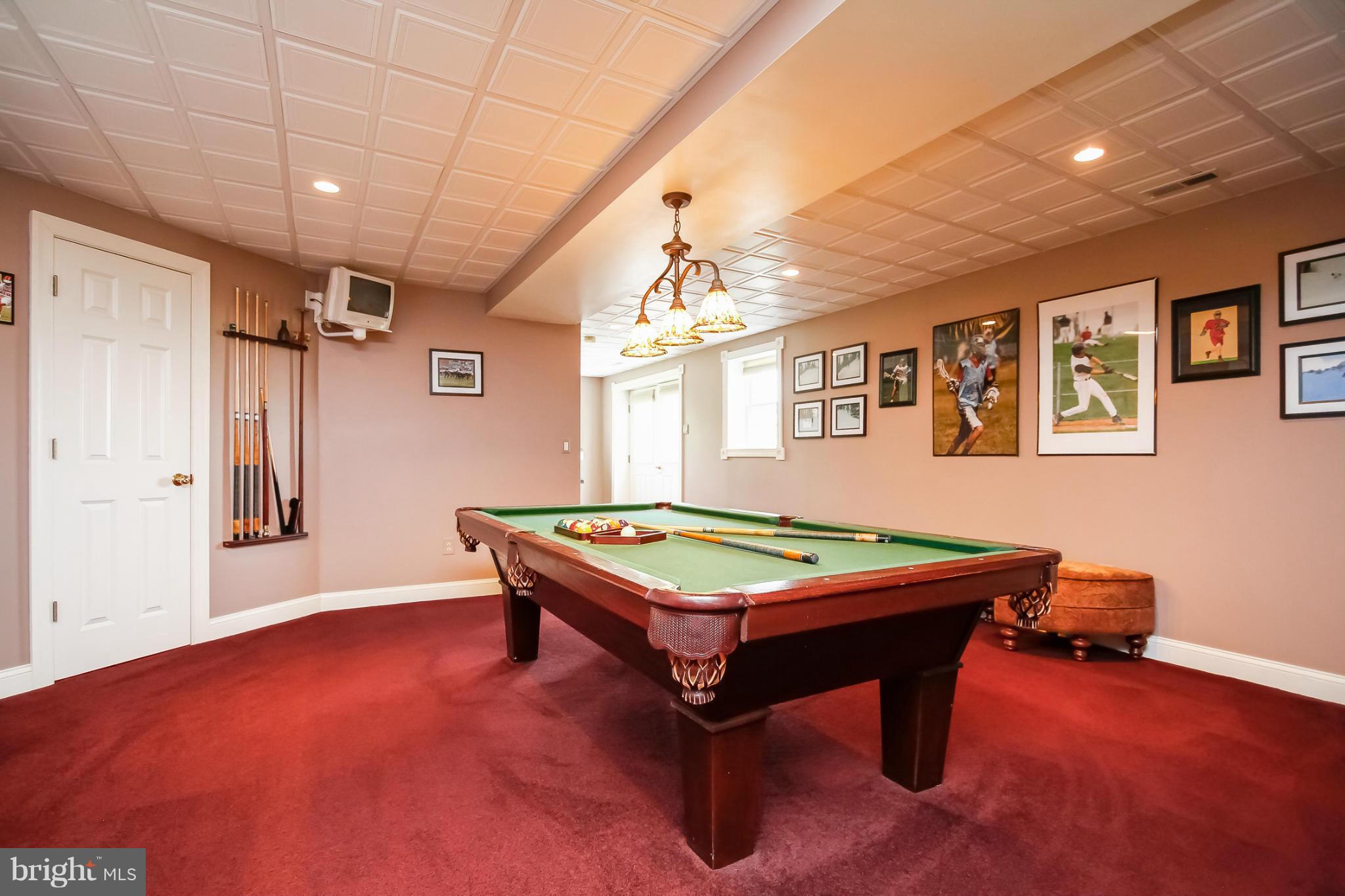 HOUCKSVILLE - Residential