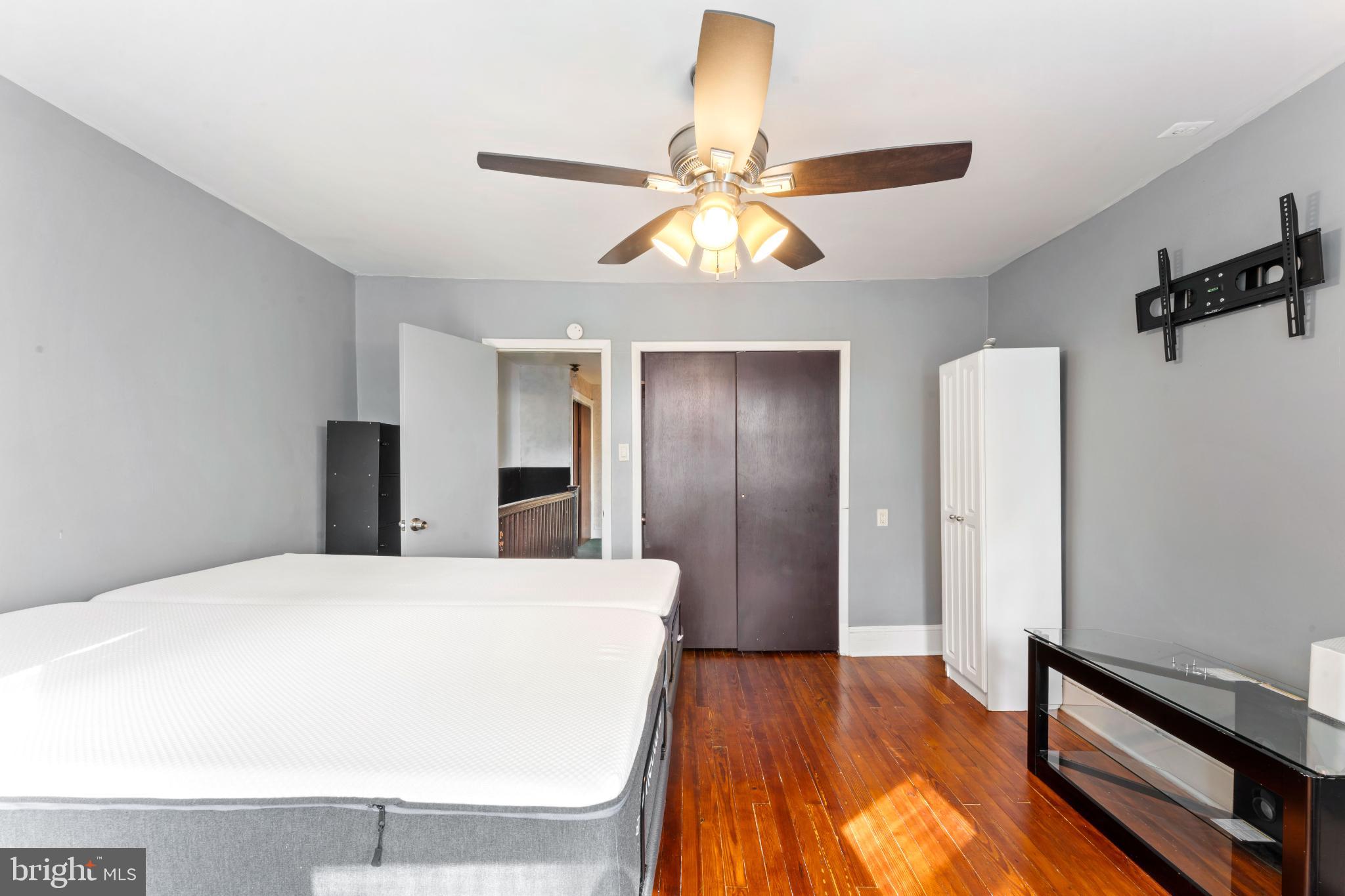 COLLINGDALE - Residential