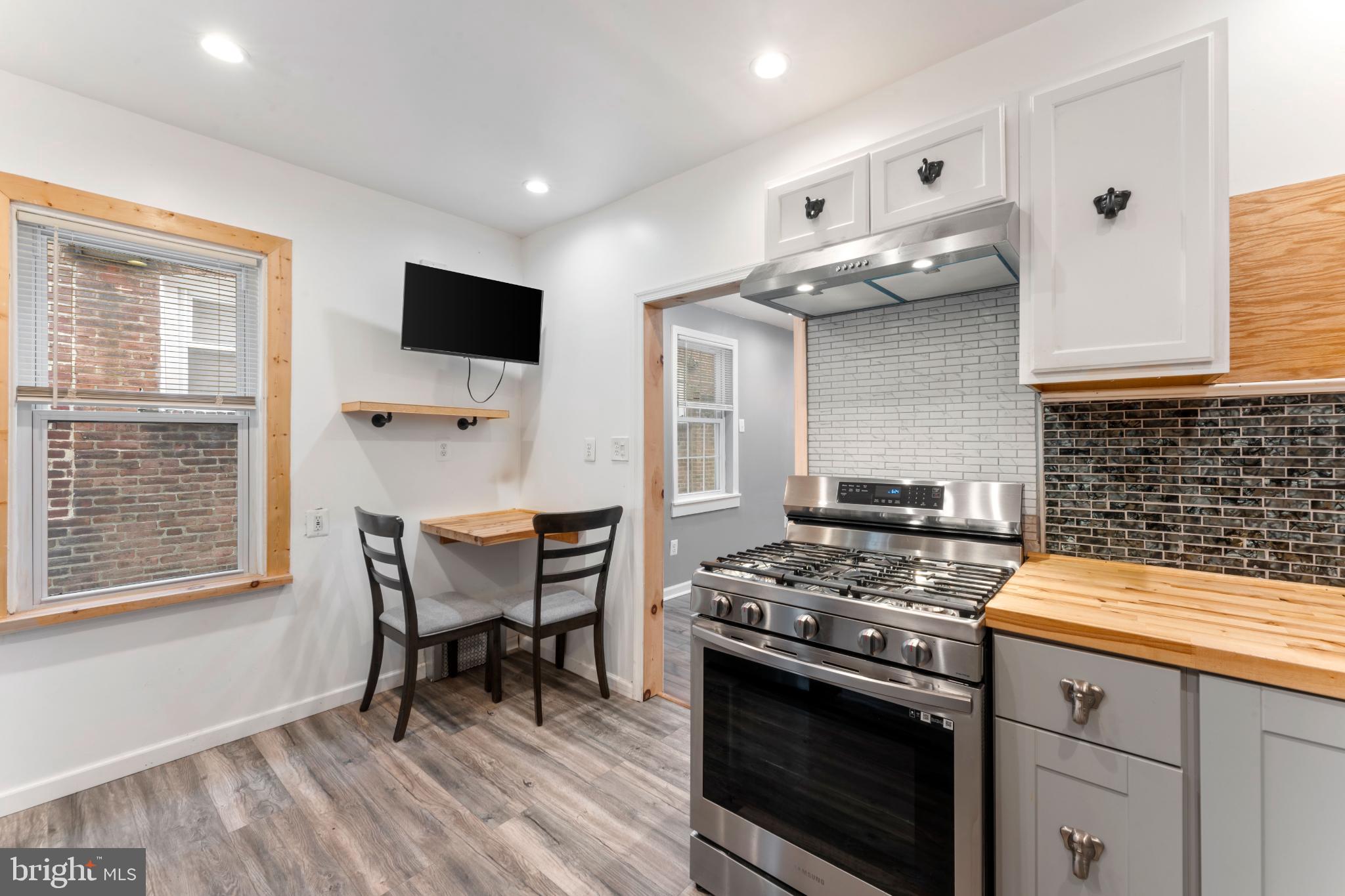 COLLINGDALE - Residential