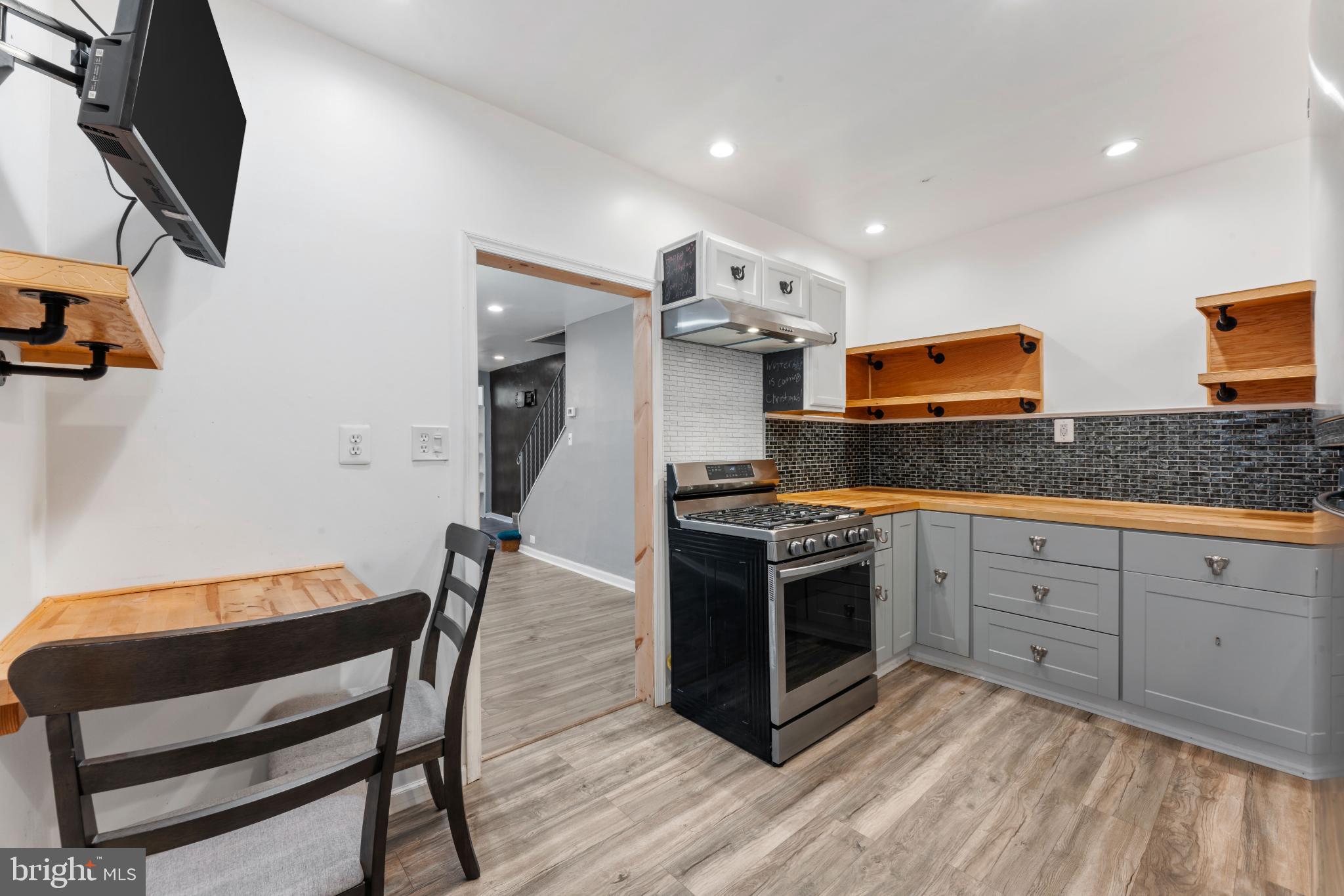 COLLINGDALE - Residential