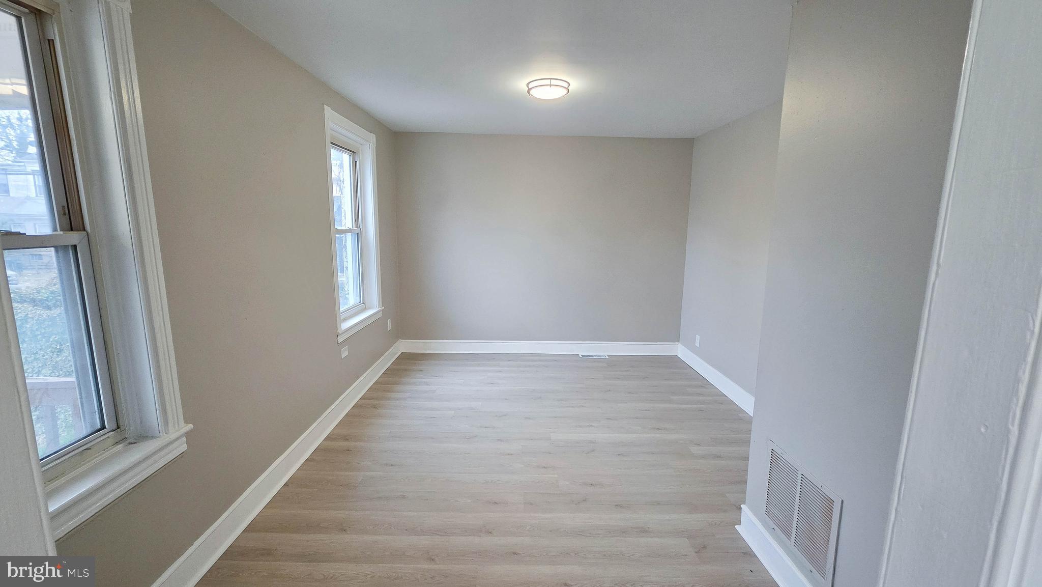 SHARON - Residential