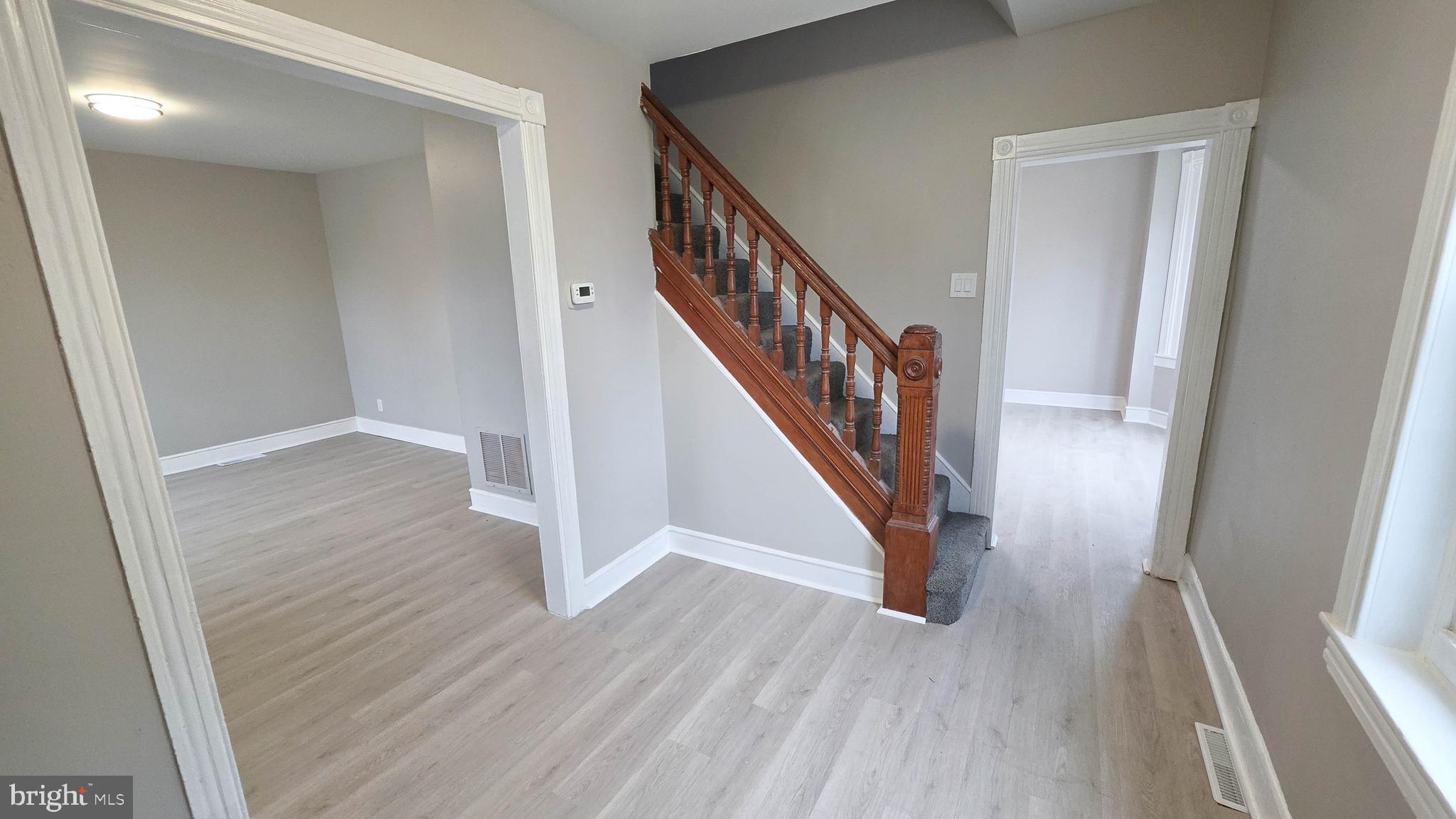 SHARON - Residential