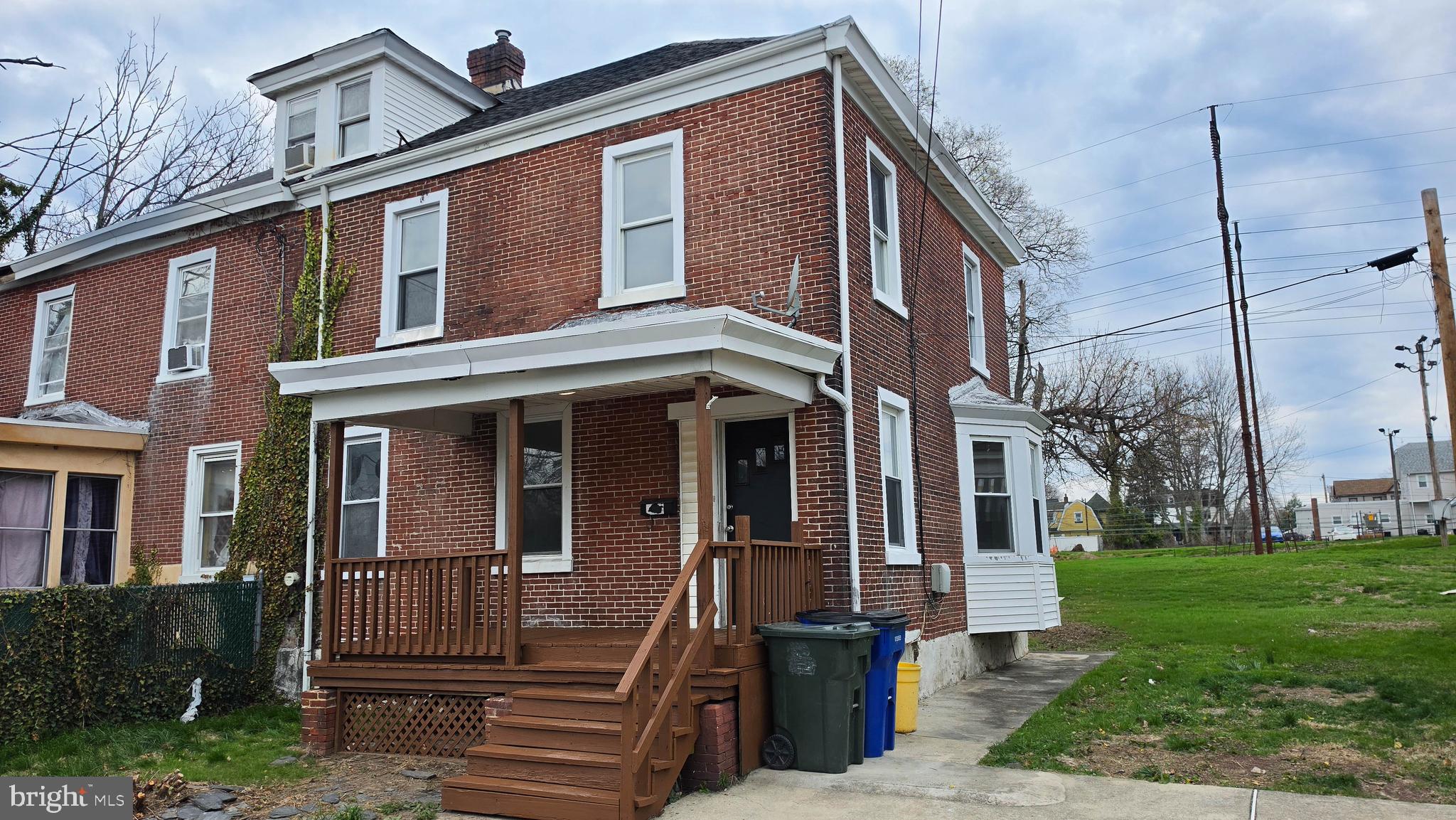 SHARON - Residential