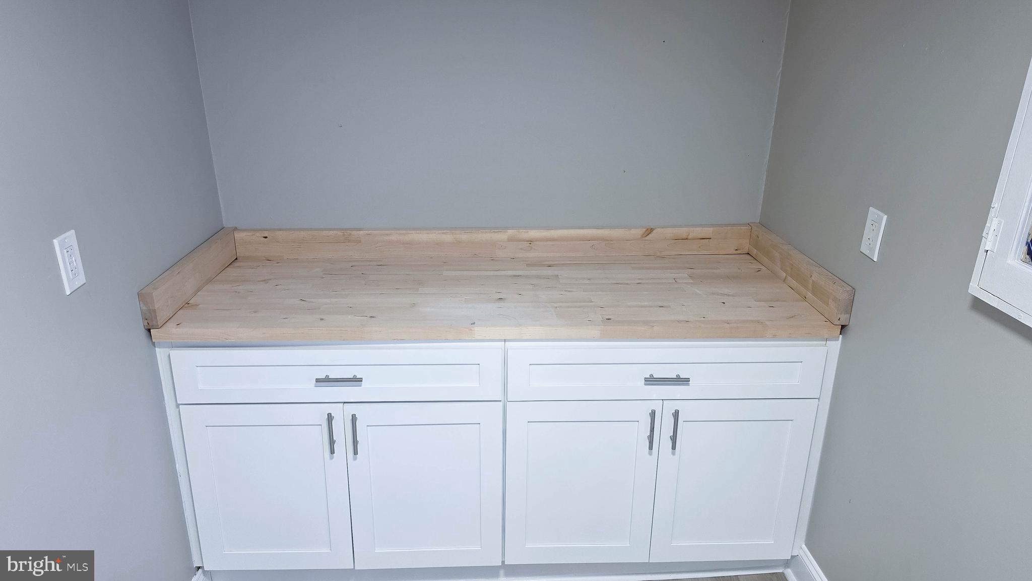 SHARON - Residential