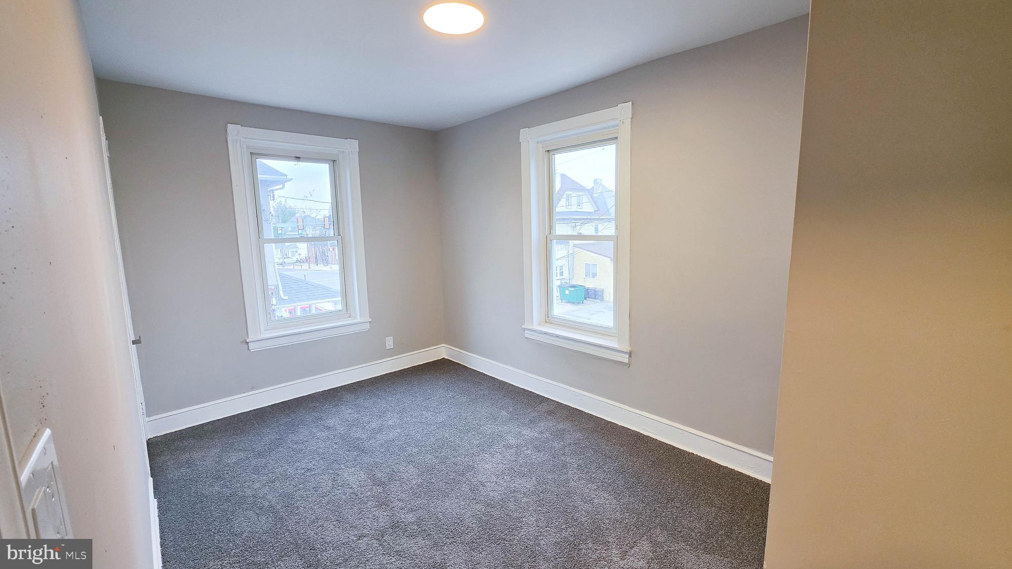 SHARON - Residential