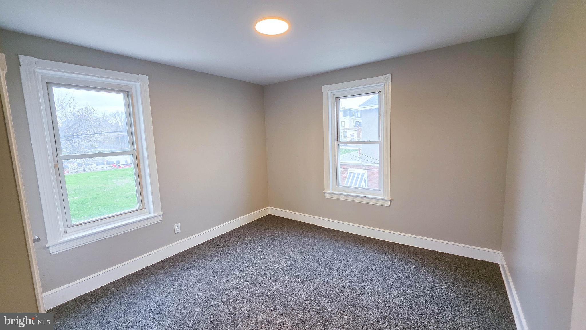 SHARON - Residential