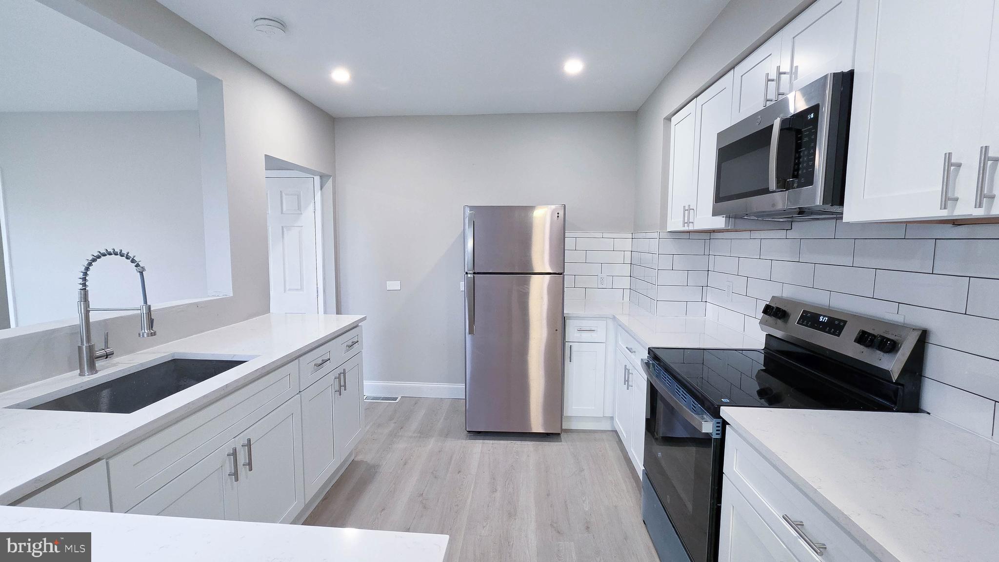 SHARON - Residential