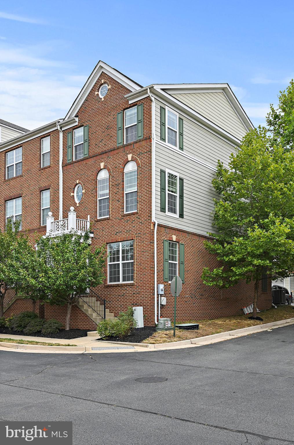 GOOSE CREEK VILLAGE NORTH - Residential