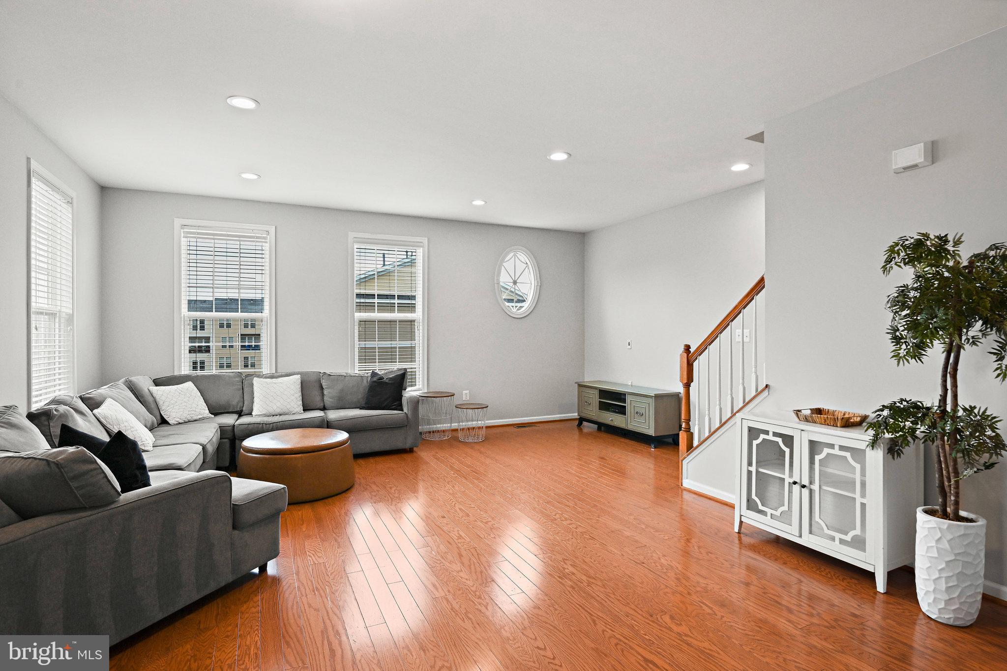 GOOSE CREEK VILLAGE NORTH - Residential