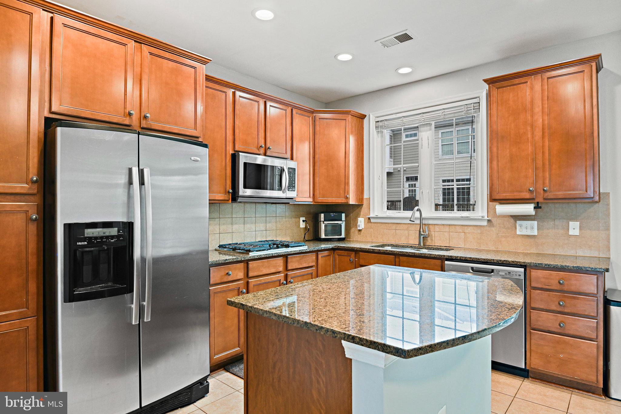 GOOSE CREEK VILLAGE NORTH - Residential