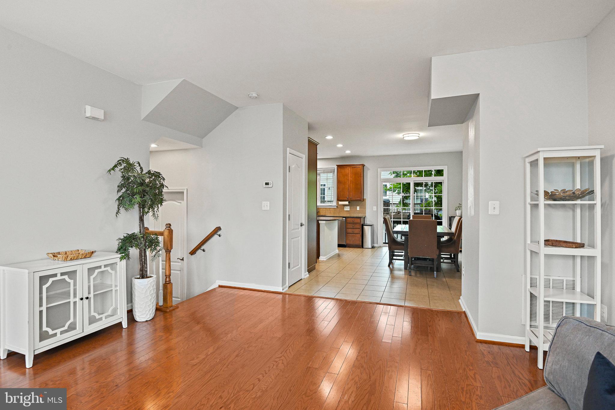 GOOSE CREEK VILLAGE NORTH - Residential