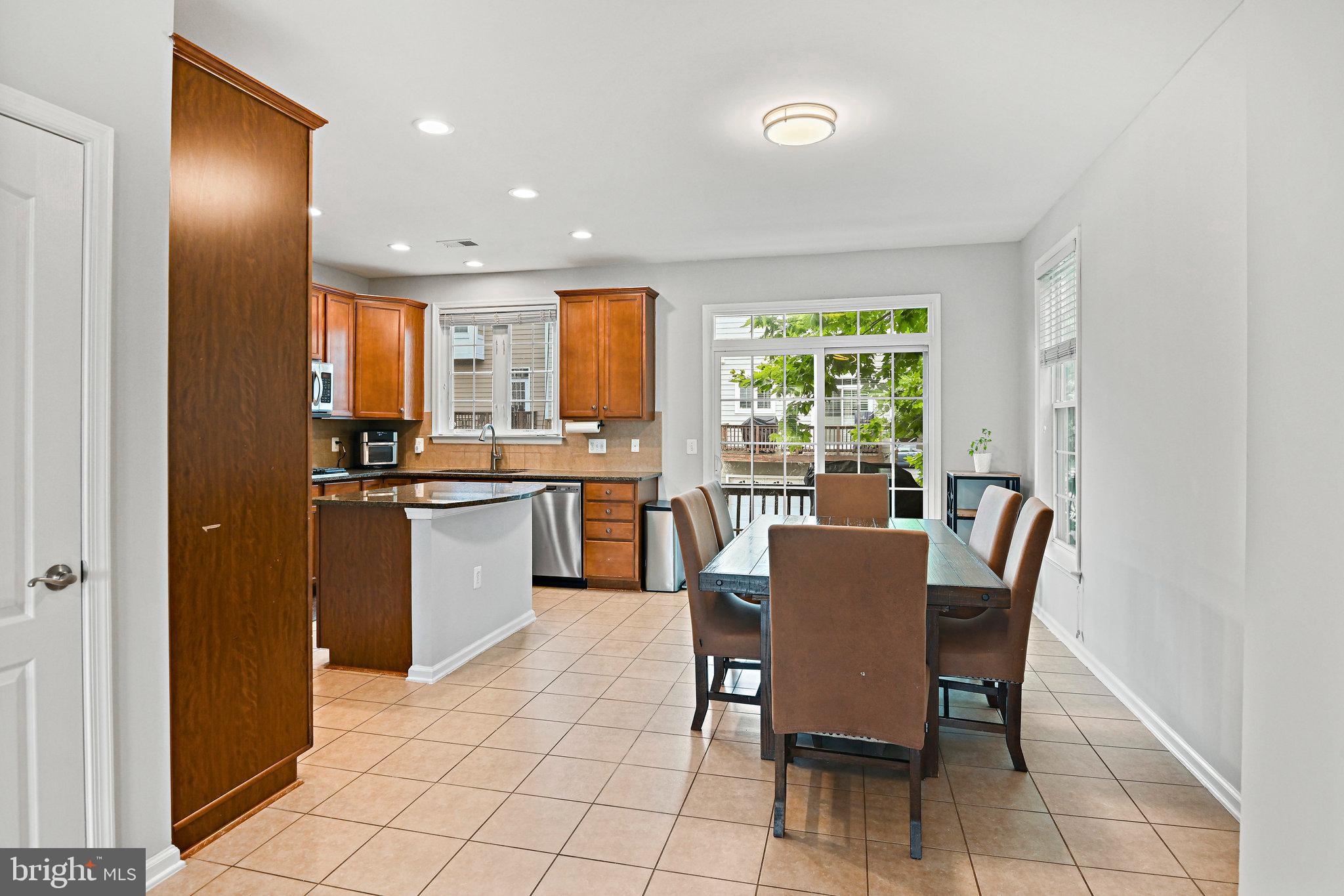 GOOSE CREEK VILLAGE NORTH - Residential