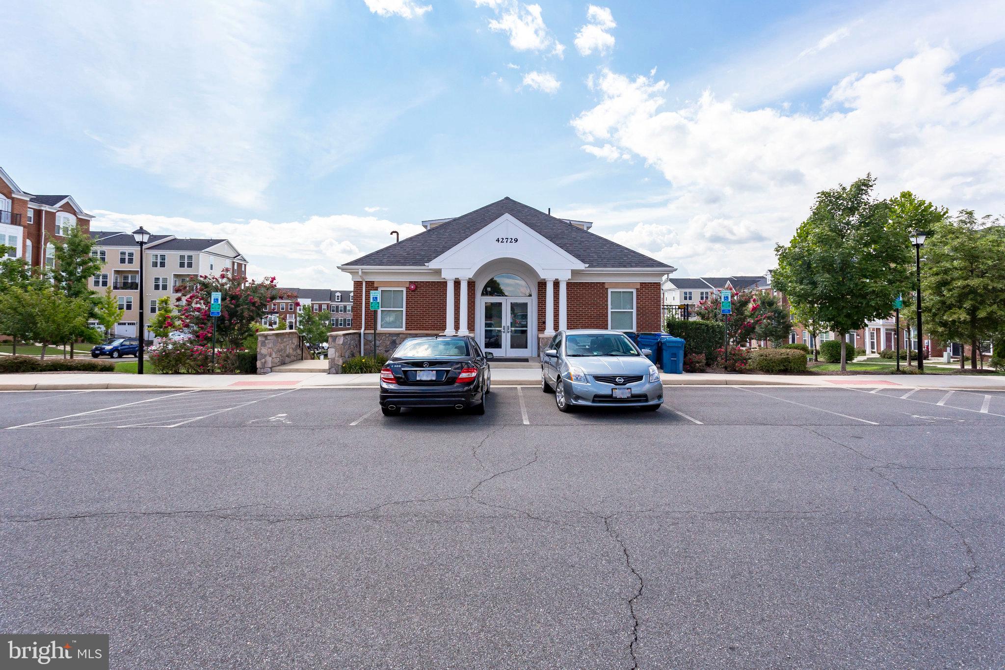 GOOSE CREEK VILLAGE NORTH - Residential