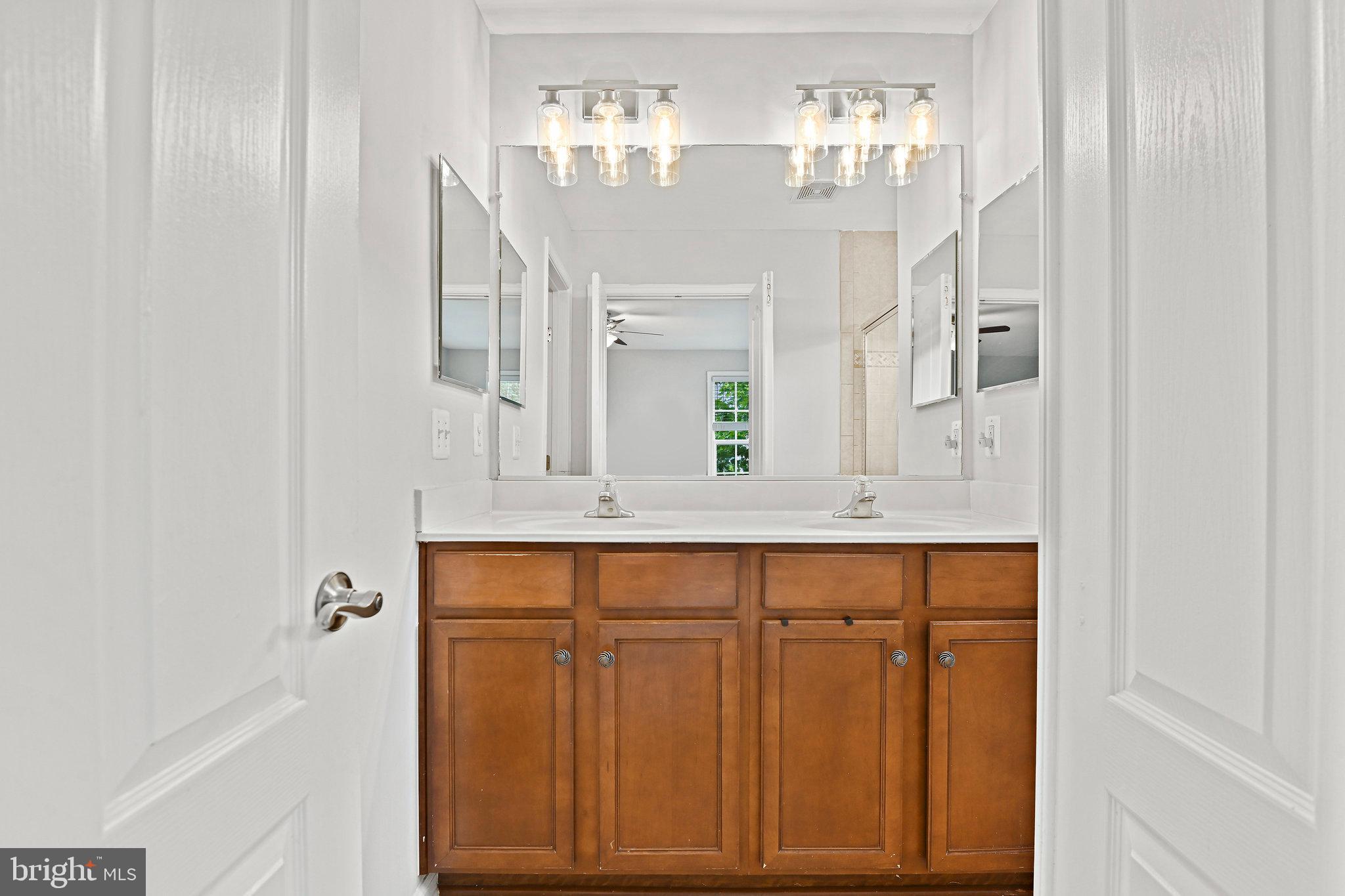 GOOSE CREEK VILLAGE NORTH - Residential