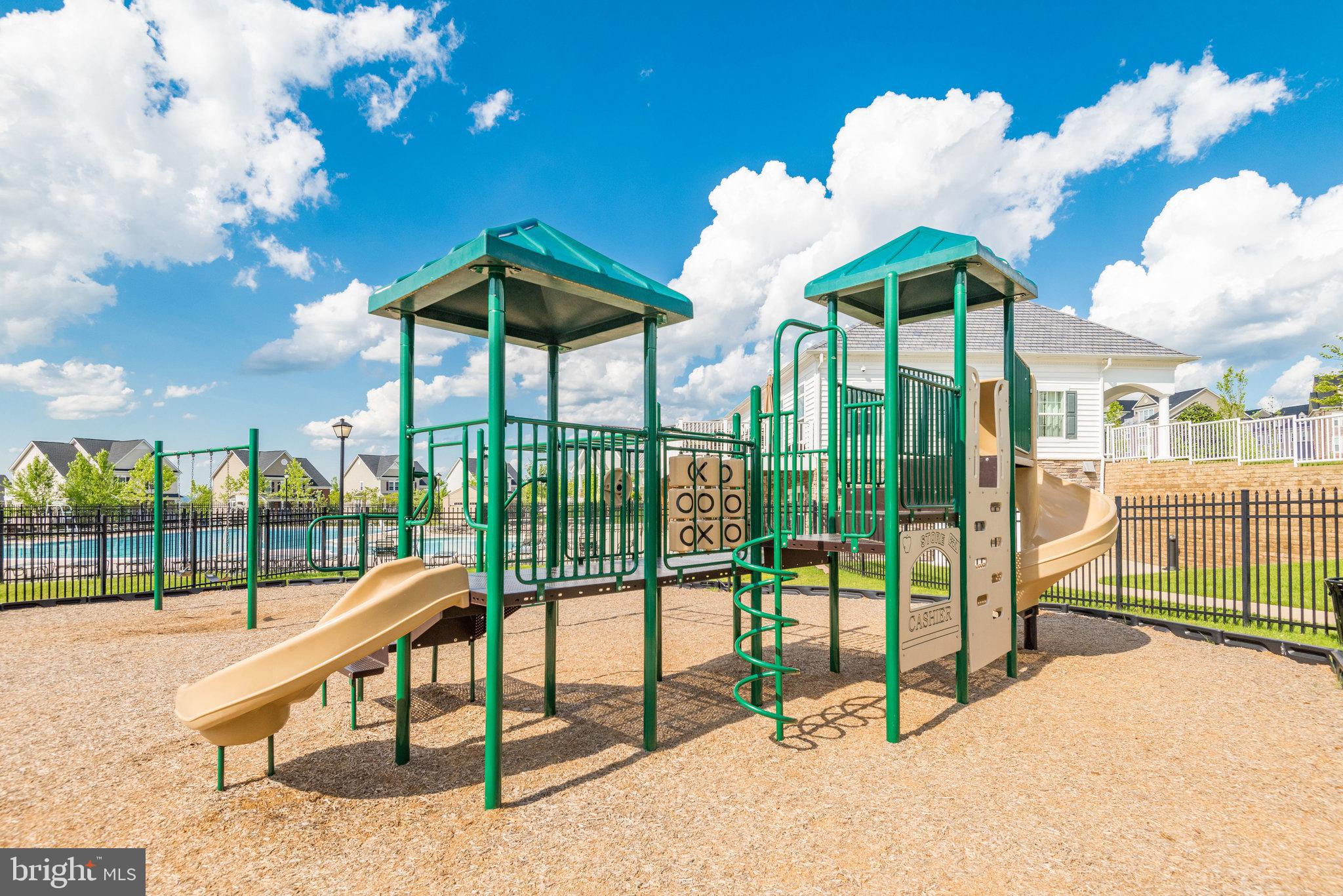 GOOSE CREEK VILLAGE NORTH - Residential