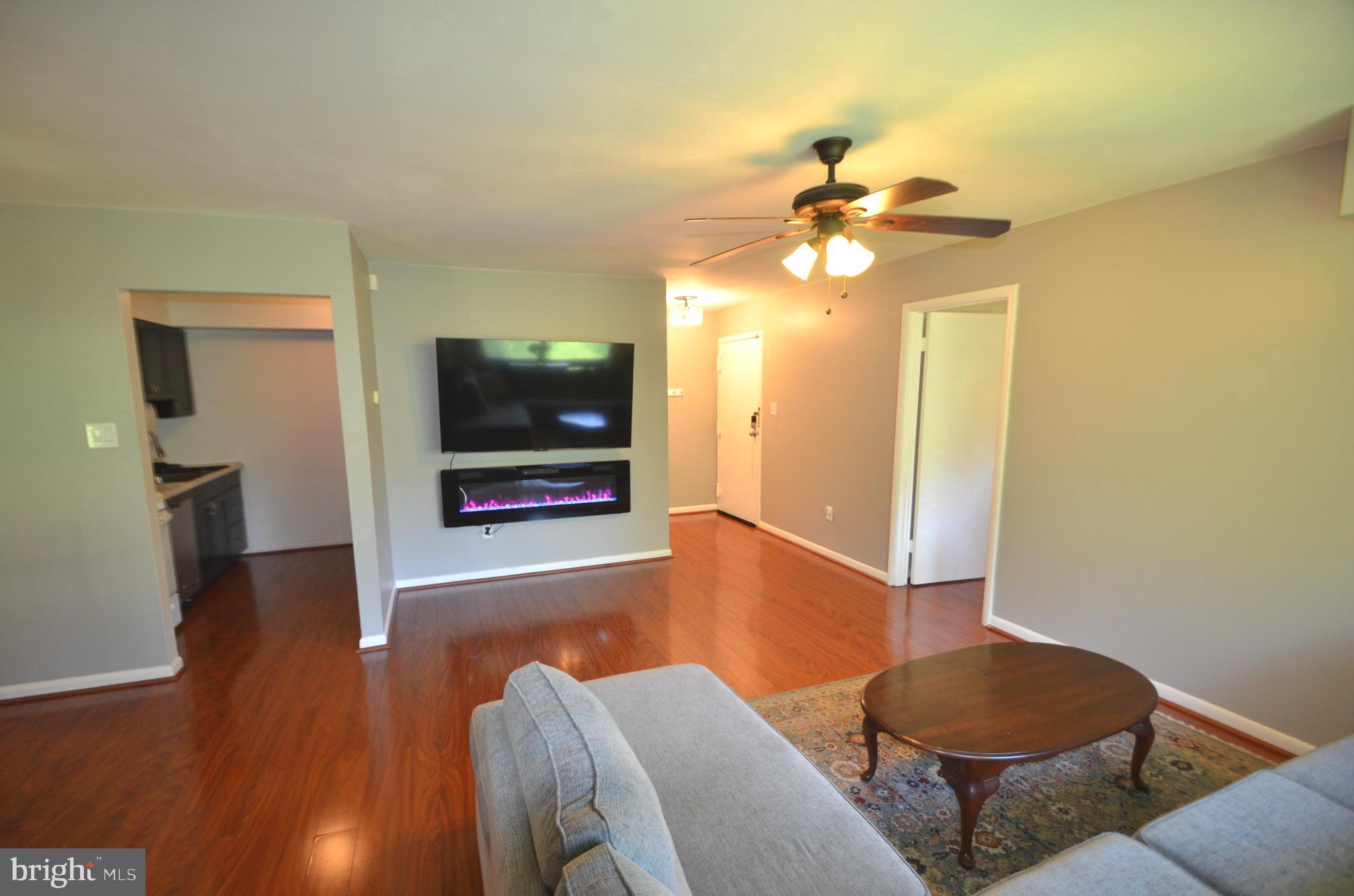 LONG REACH KNOLLS - Residential