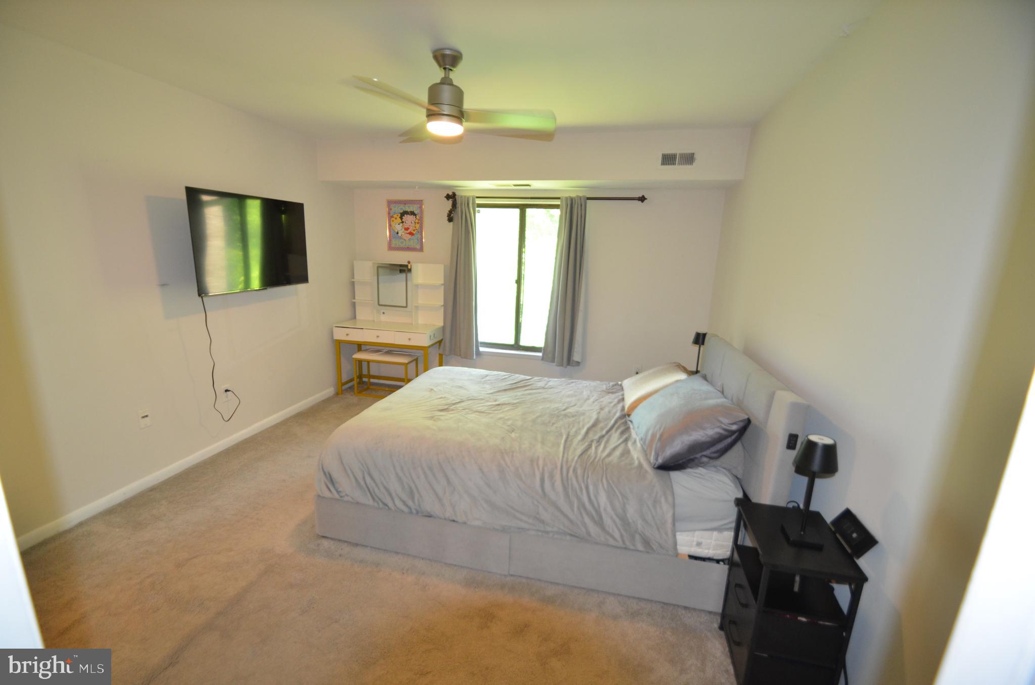 LONG REACH KNOLLS - Residential