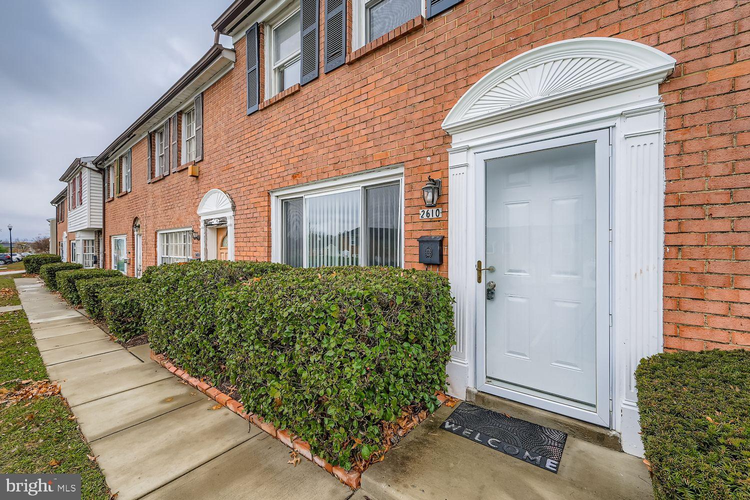 KINGSWOOD CONDOMINIUM - Residential Lease