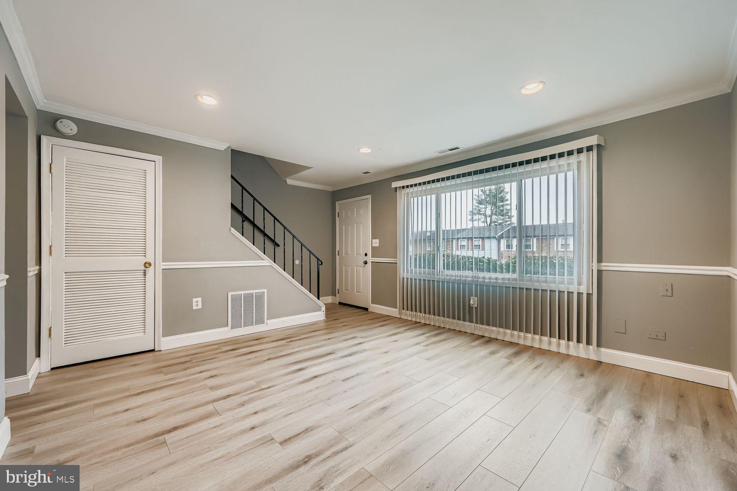 KINGSWOOD CONDOMINIUM - Residential Lease