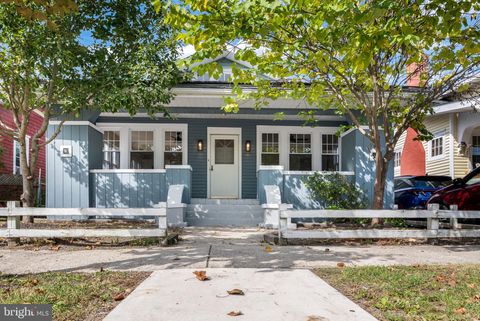 Photo of 213 Washington Avenue, EGG HARBOR CITY, NJ 08215 (MLS # NJAC2021402)