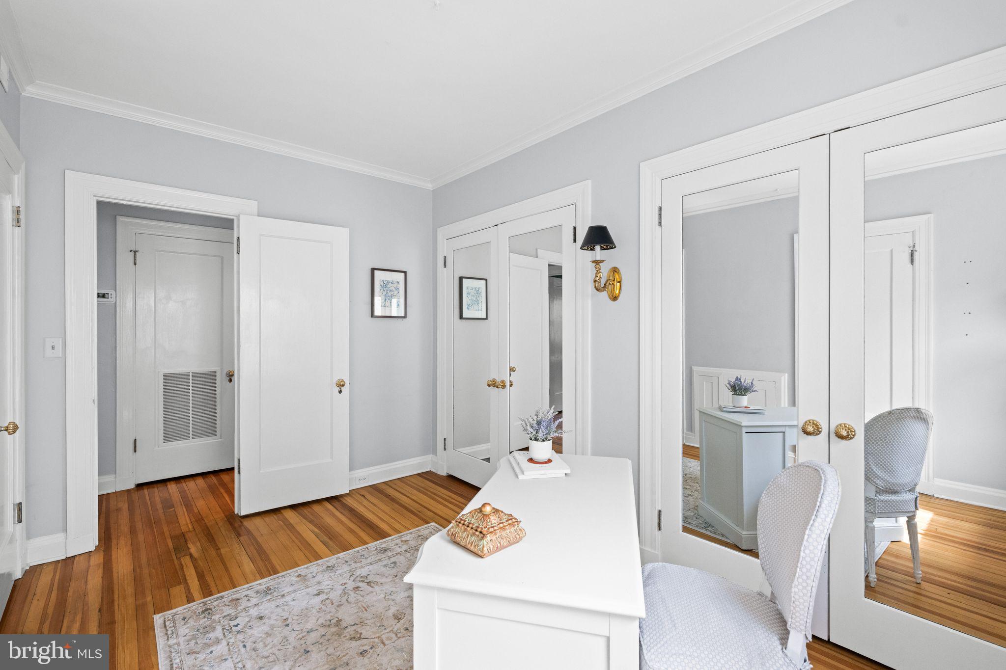 CHARLES VILLAGE - Residential