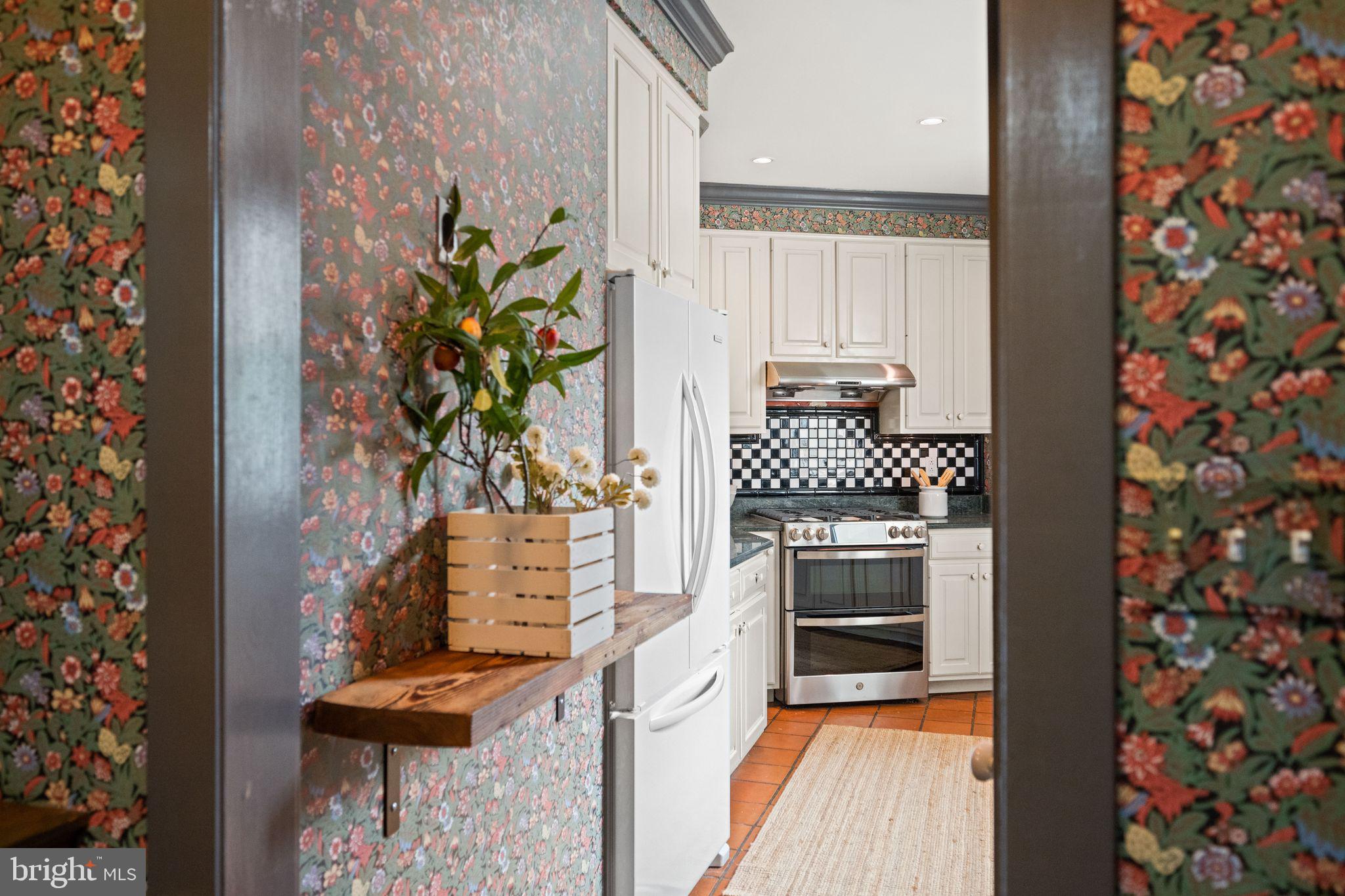 CHARLES VILLAGE - Residential