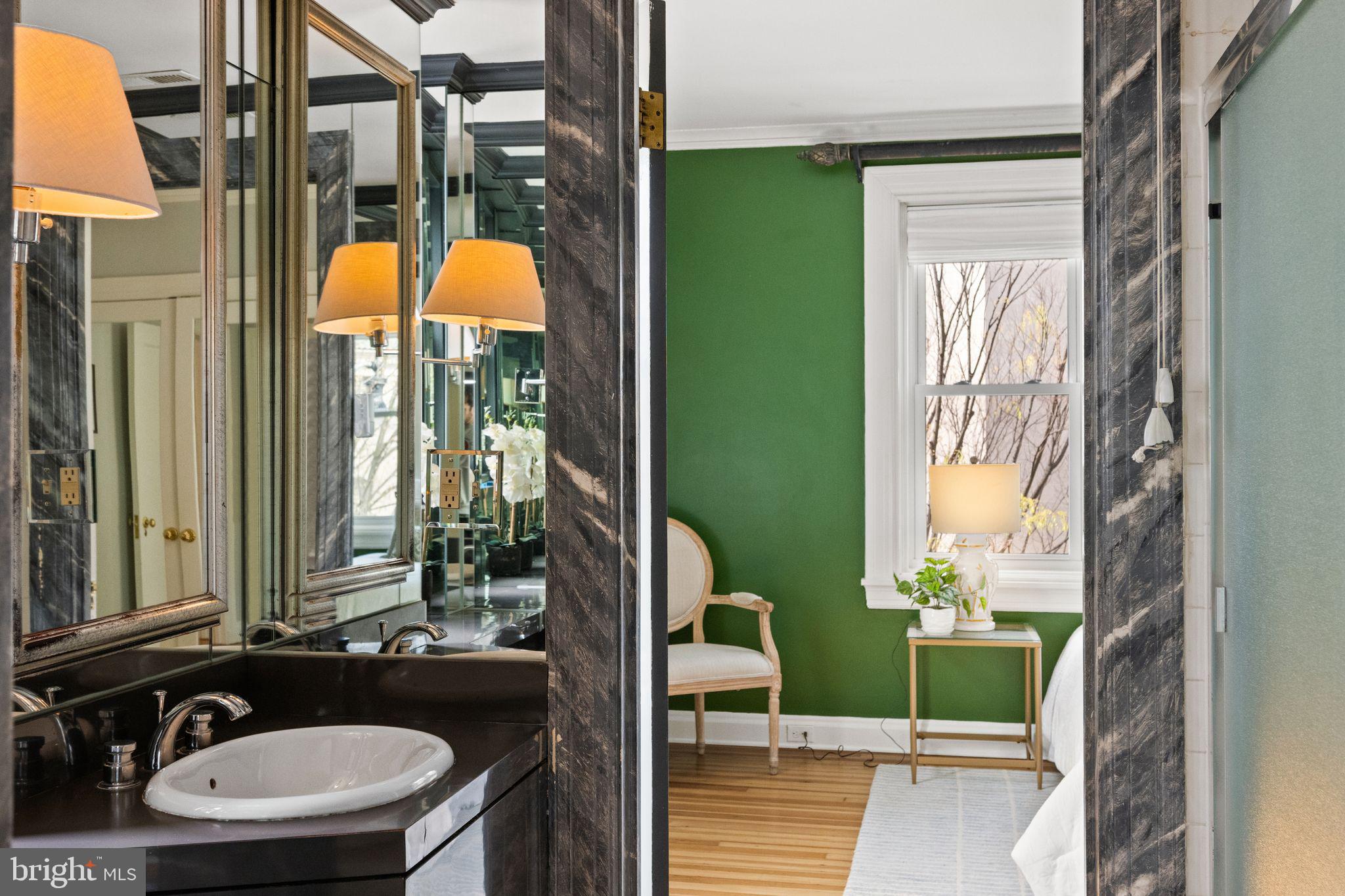 CHARLES VILLAGE - Residential