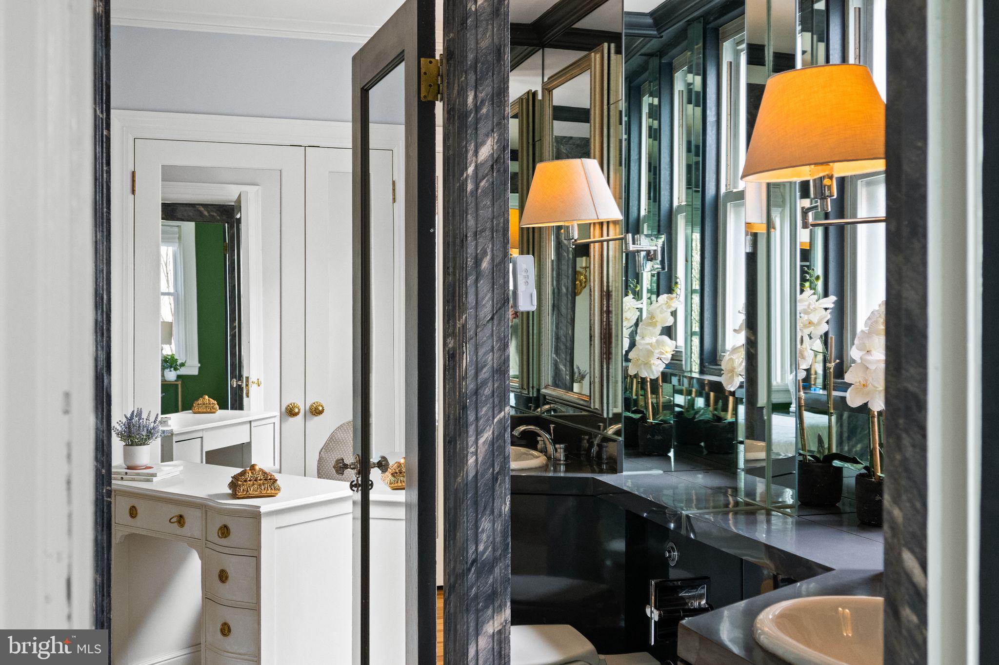 CHARLES VILLAGE - Residential