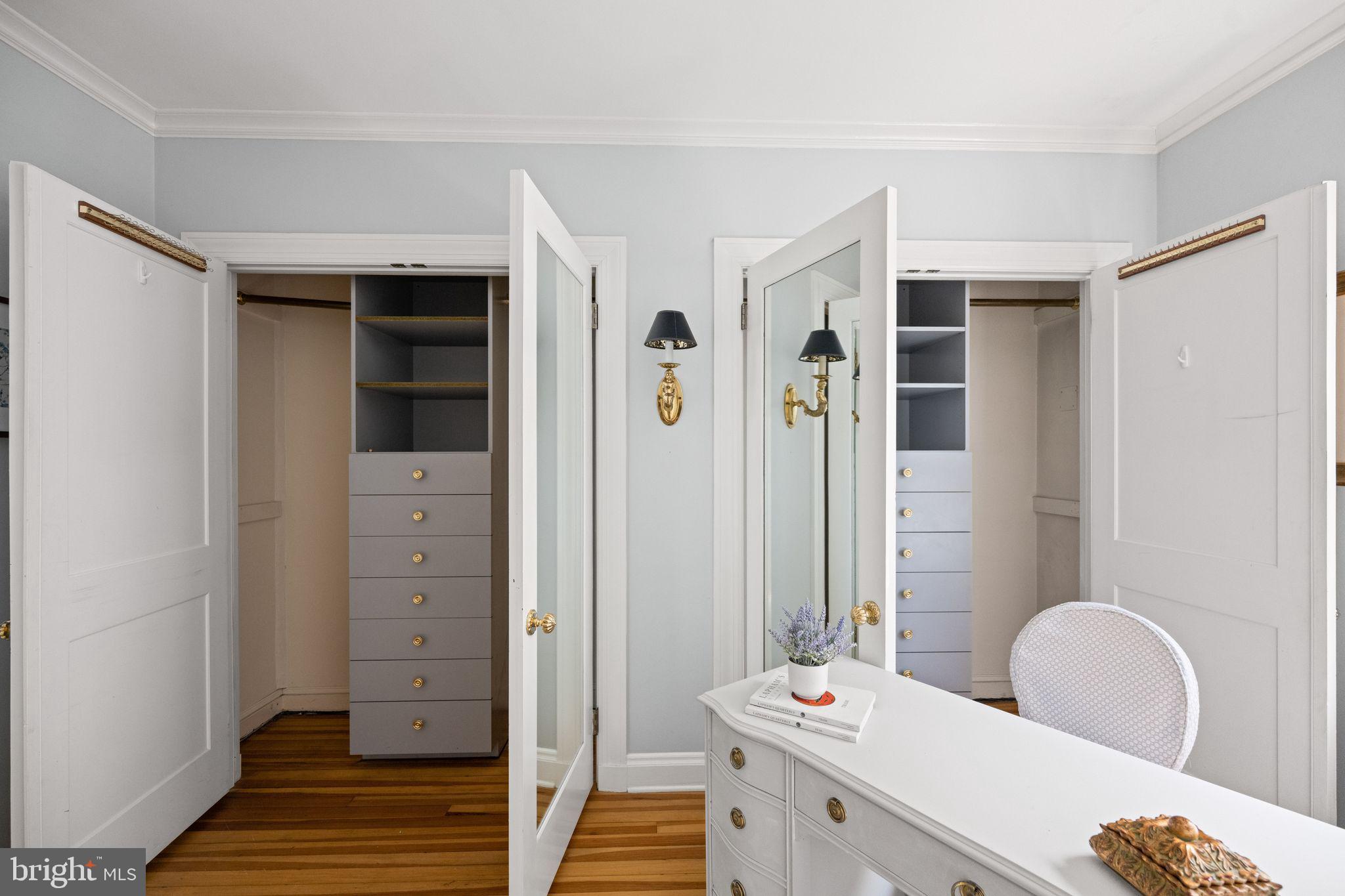 CHARLES VILLAGE - Residential