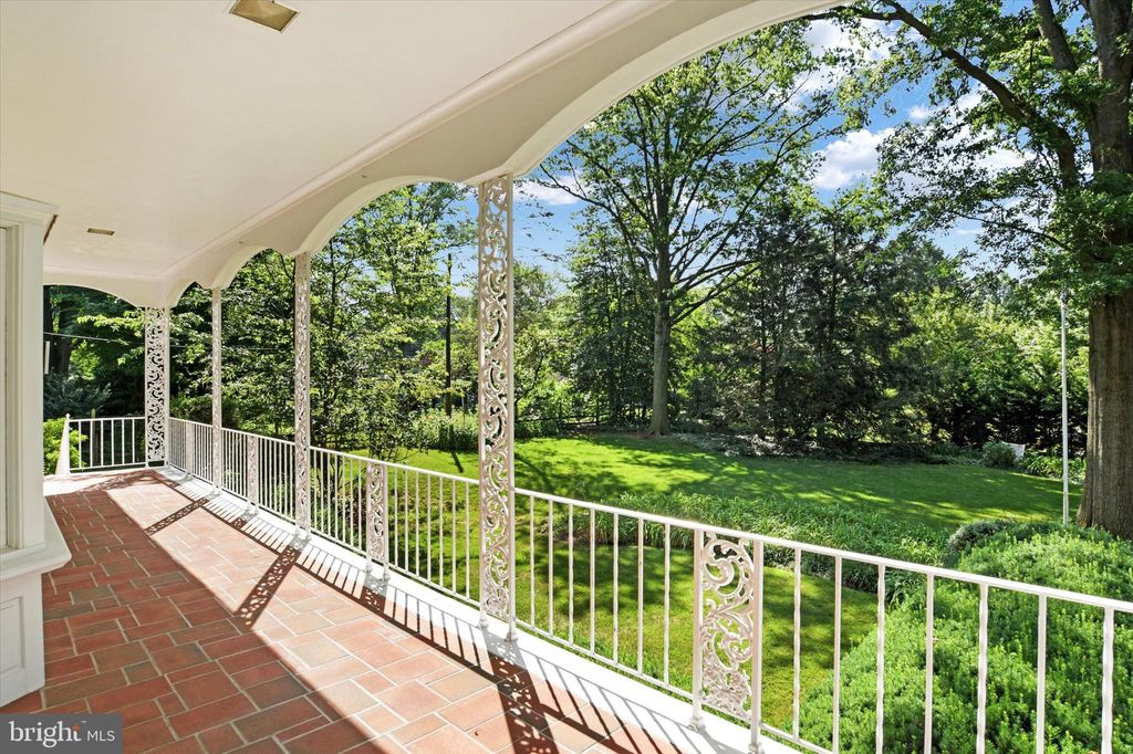 Photo of 7 Meadowbrook Lane, Elizabethtown, PA 17022 (MLS # PALA2052626)