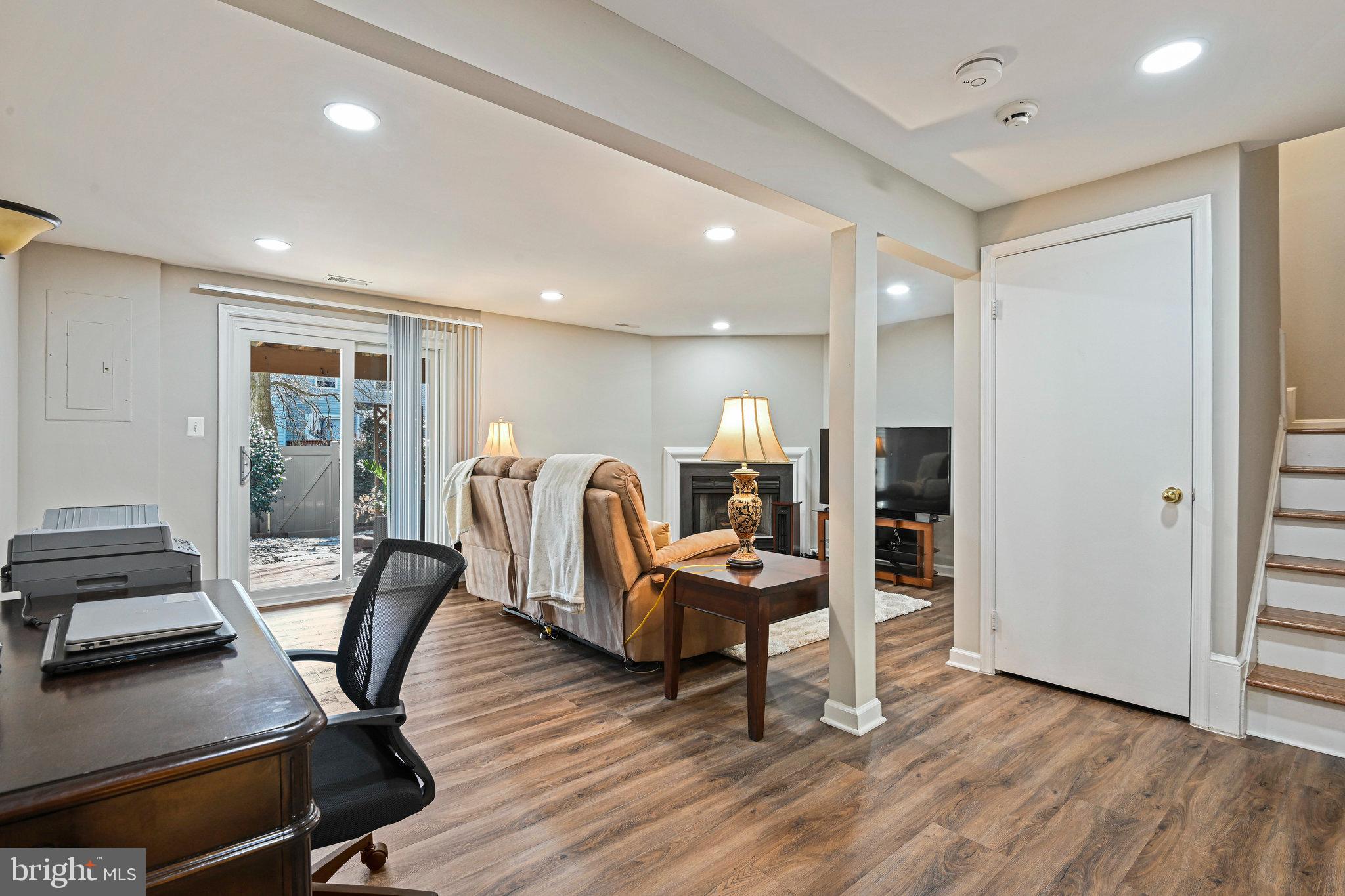 SINGLETONS GROVE - Residential