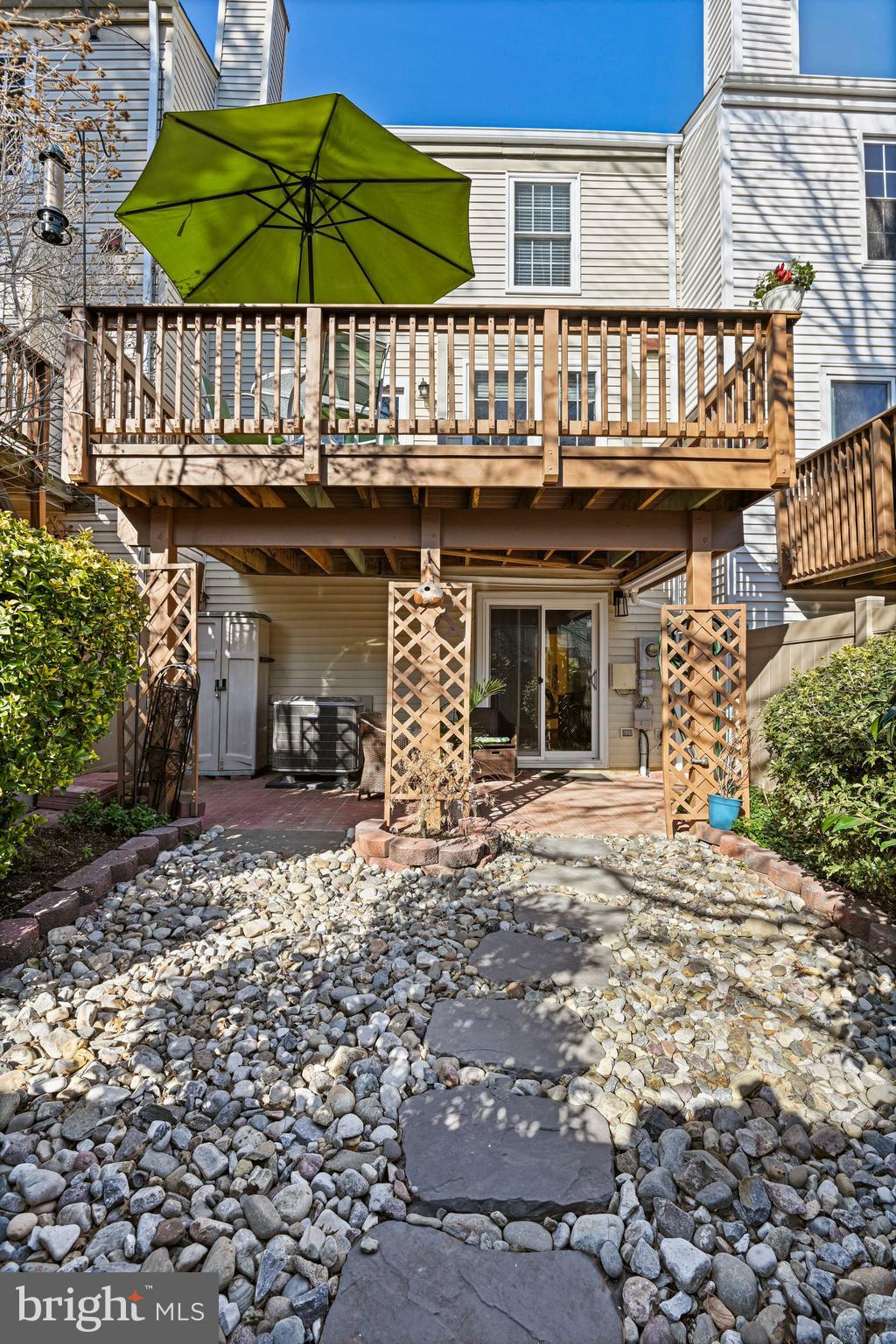 SINGLETONS GROVE - Residential