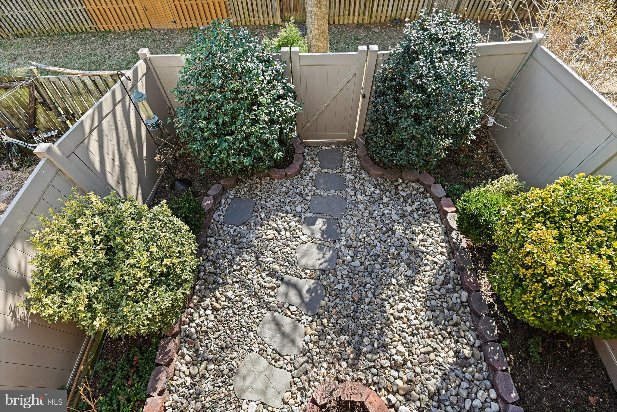 SINGLETONS GROVE - Residential