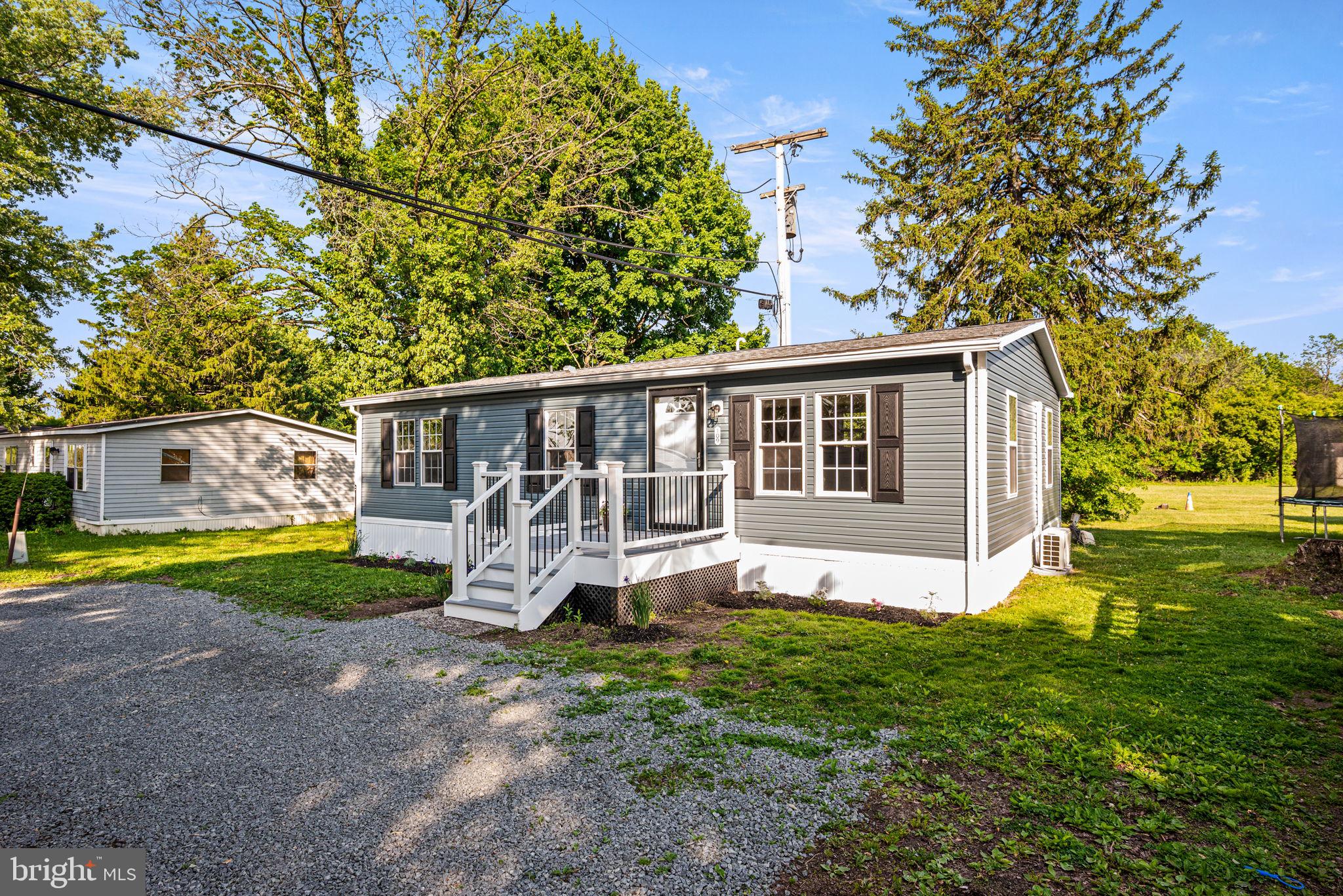 165 W RIDGE PIKE 109