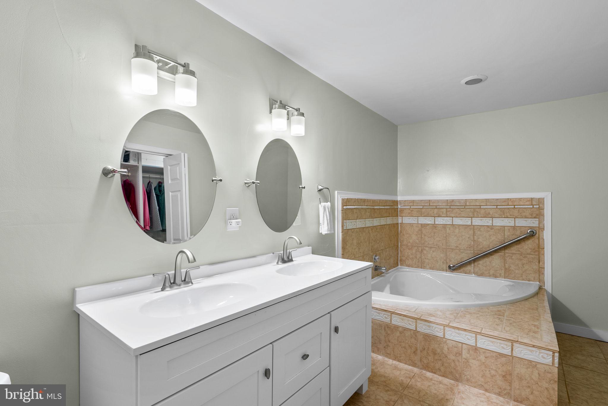WILSHIRE - Residential