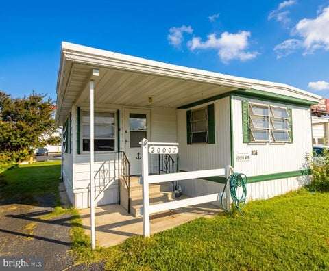 Mobile Home For Sale - 20007 Dodd Avenue<br/> REHOBOTH BEACH, DE 19971