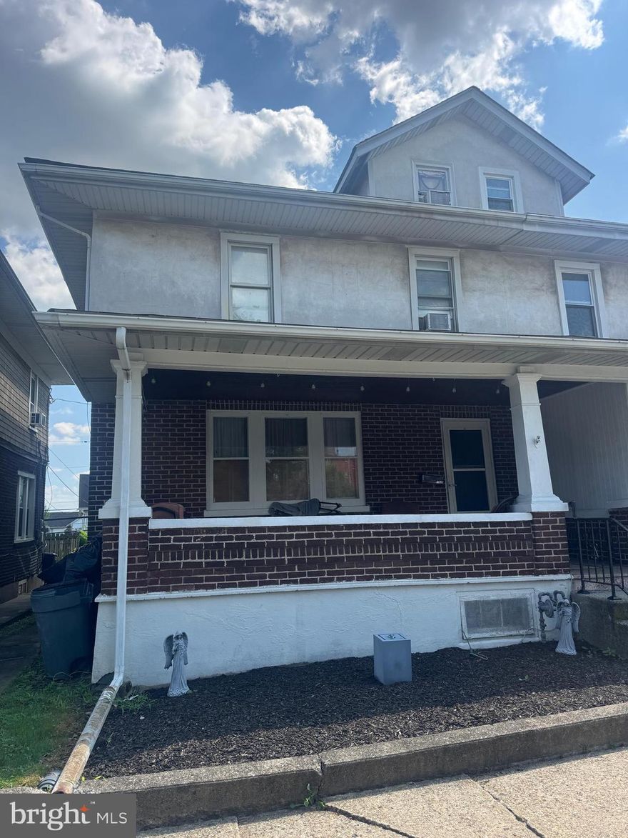 1906 Hay Terrace in Easton offers 1,766 square feet of living space, featuring 3-4 bedrooms and 2 bathrooms.  This semi-detached/twin home comes with tons of potential featuring a full basement and 2-car detached garage offering plenty of storage and functionality. Located in a prime in-town location, it's ideal for commuters. It's a great value for investors or owner occupants looking to build equity in a convenient and desirable area. Situated in the Wilson Area School District, this home offers a spacious layout designed for comfortable living.