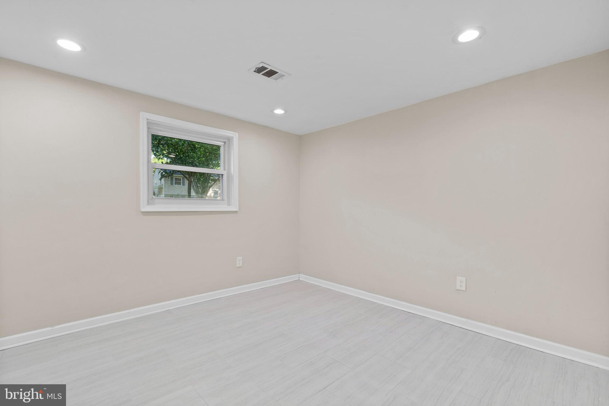 RIVA FARMS - Residential