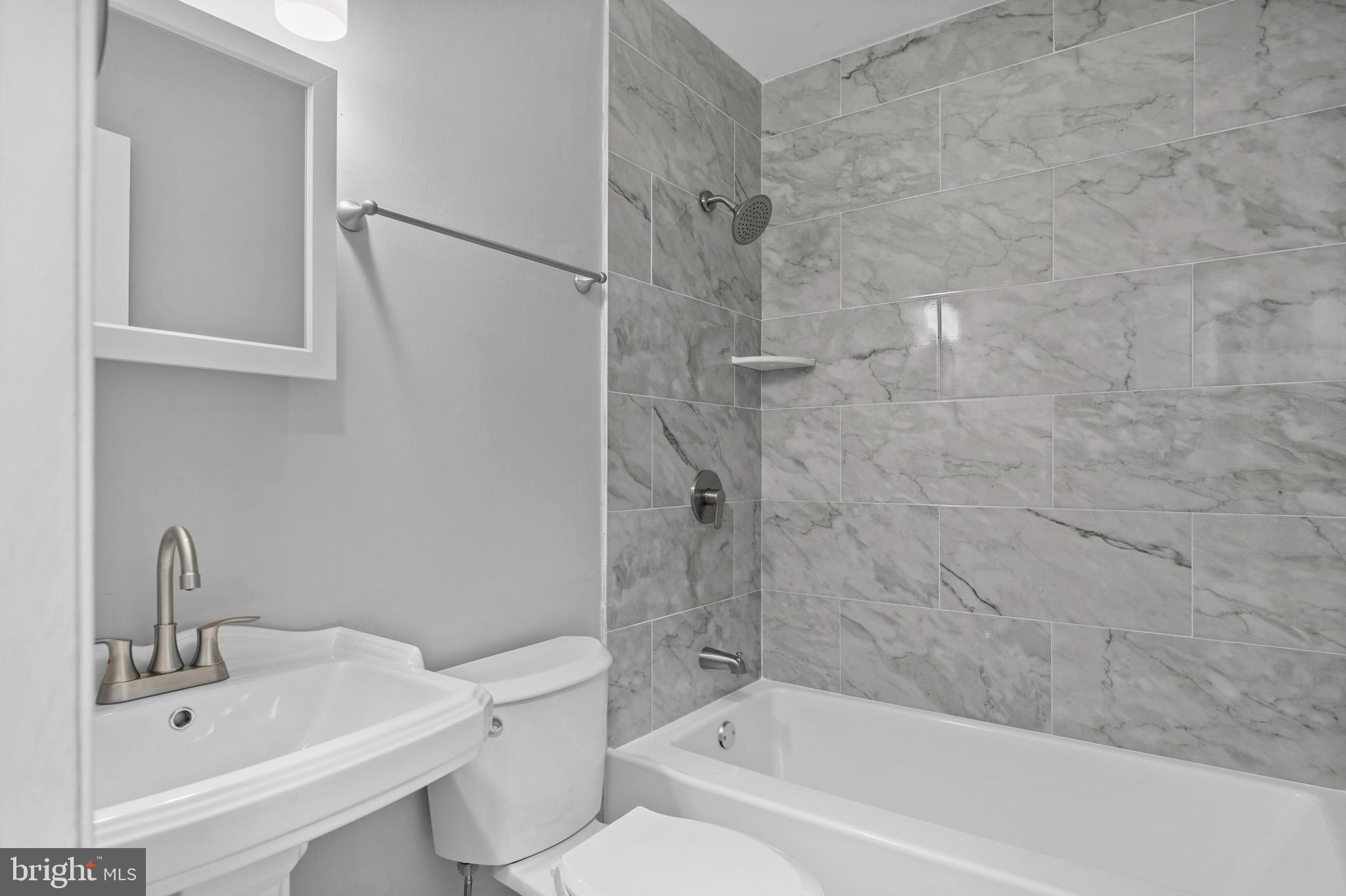 RIVA FARMS - Residential