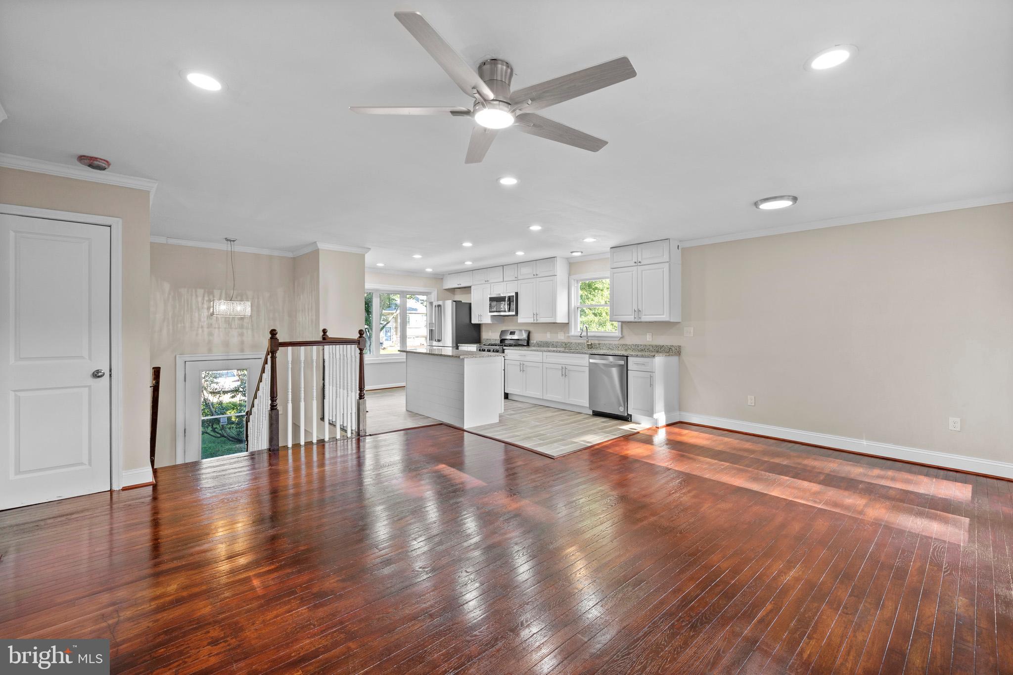 RIVA FARMS - Residential