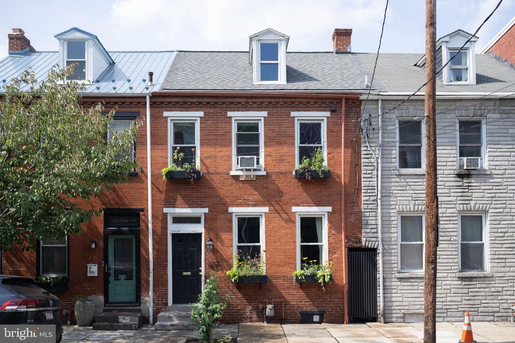 Photo of 433 E Orange Street, LANCASTER, PA 17602 (MLS # PALA2073688)