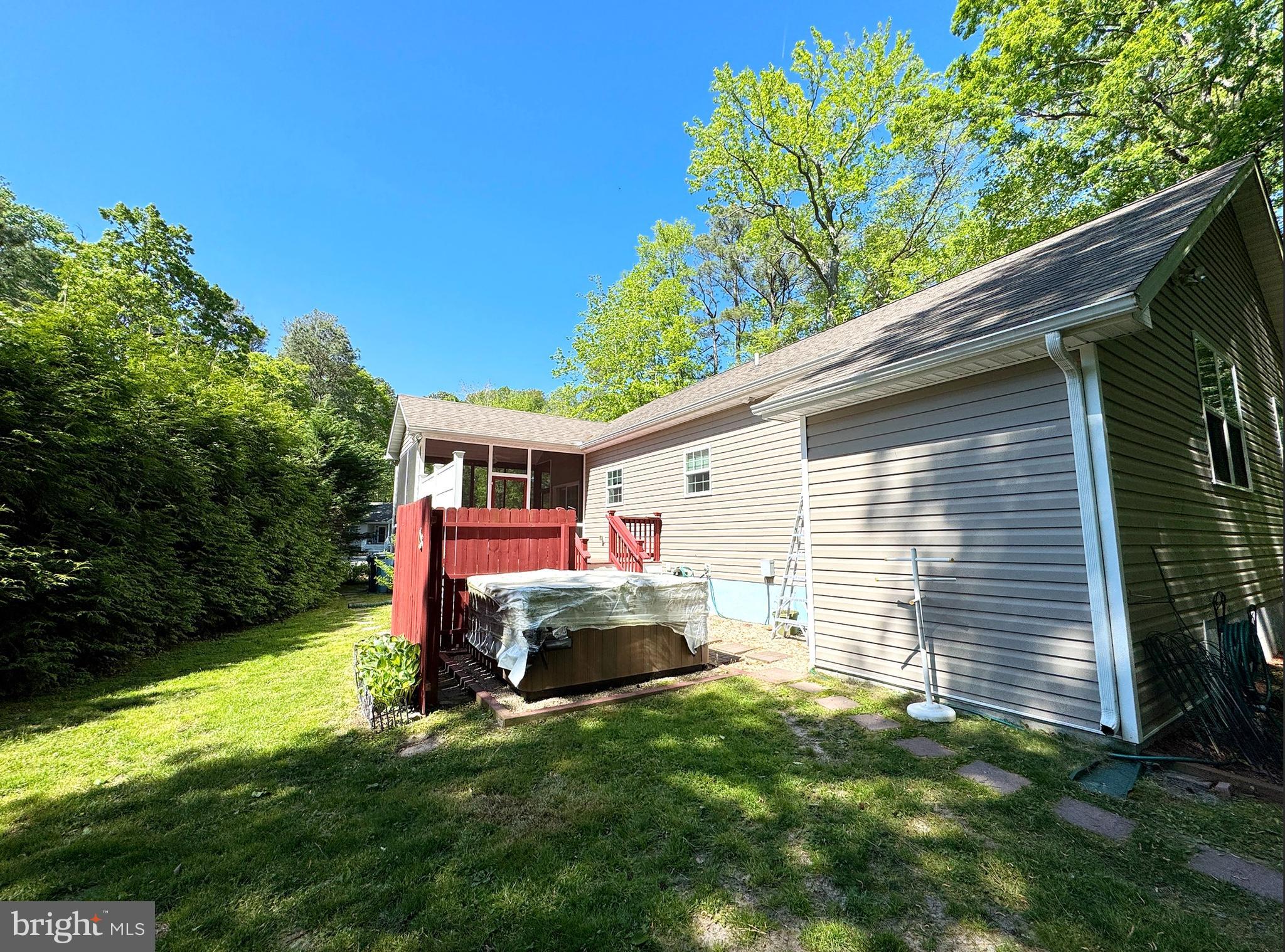 16 JUNIPER COURT